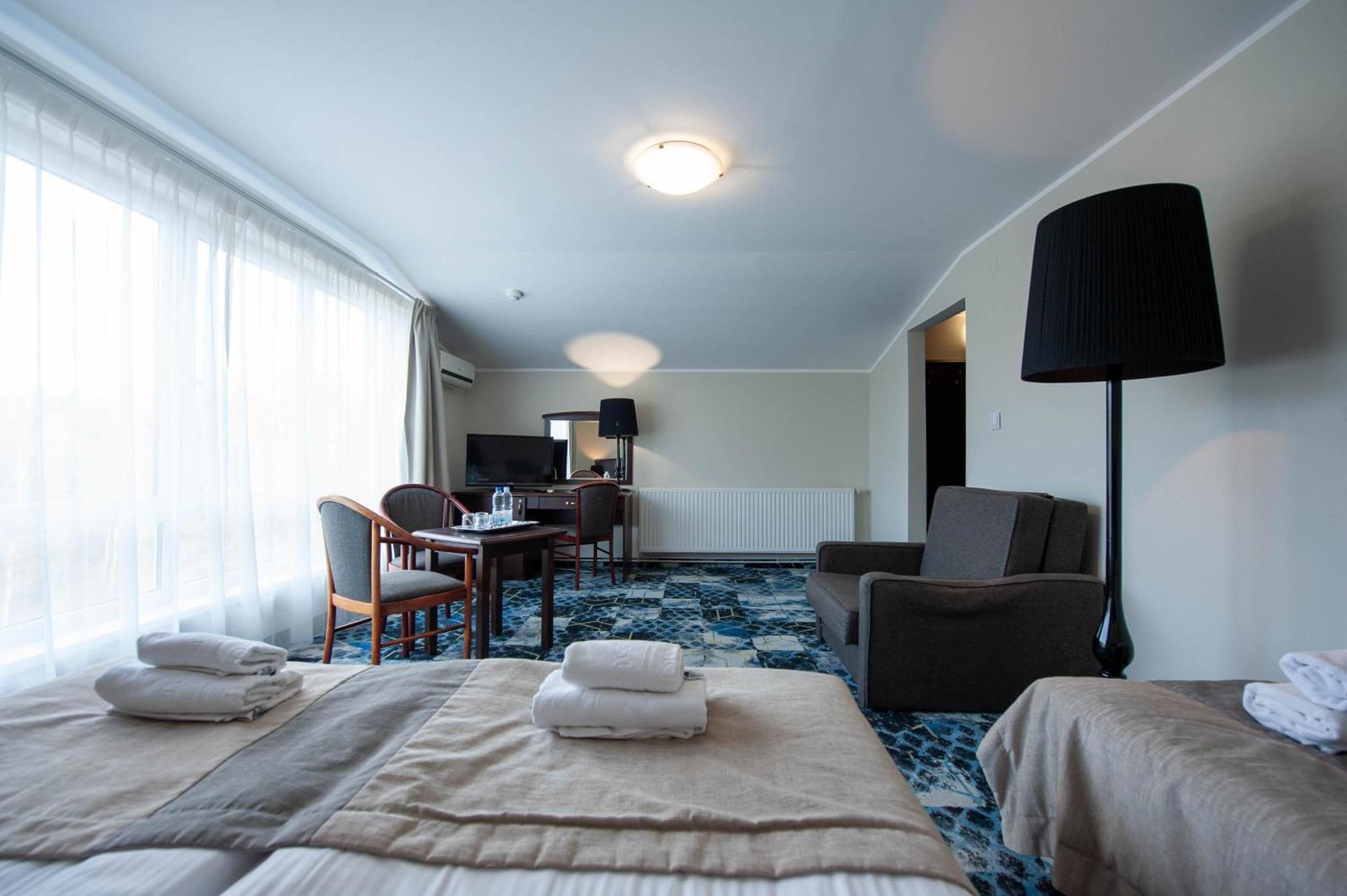 Double Room - Disability Access,1656198808:JPEG