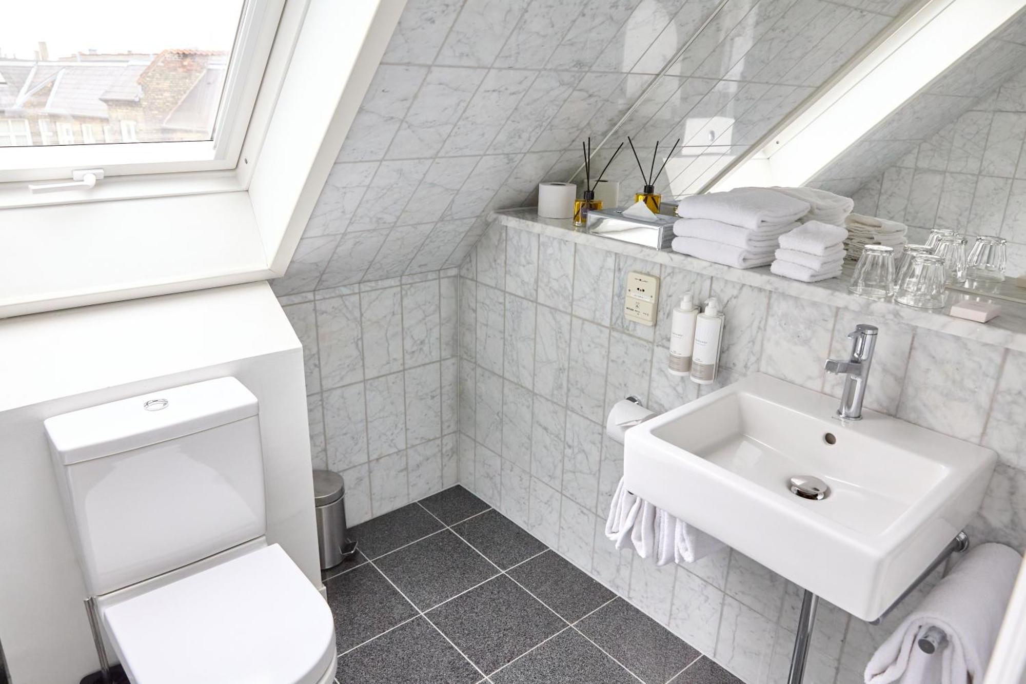 Deluxe Junior Suite