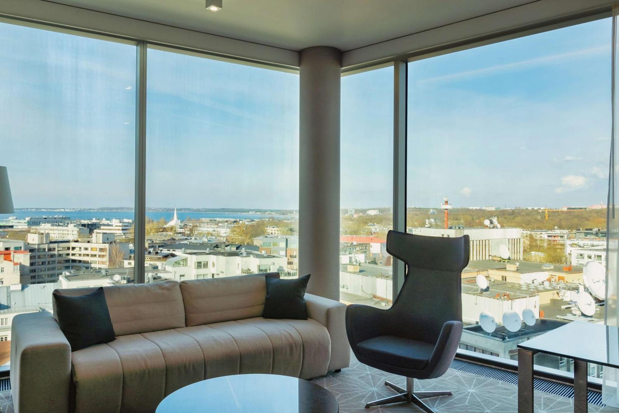 One-Bedroom Family Suite