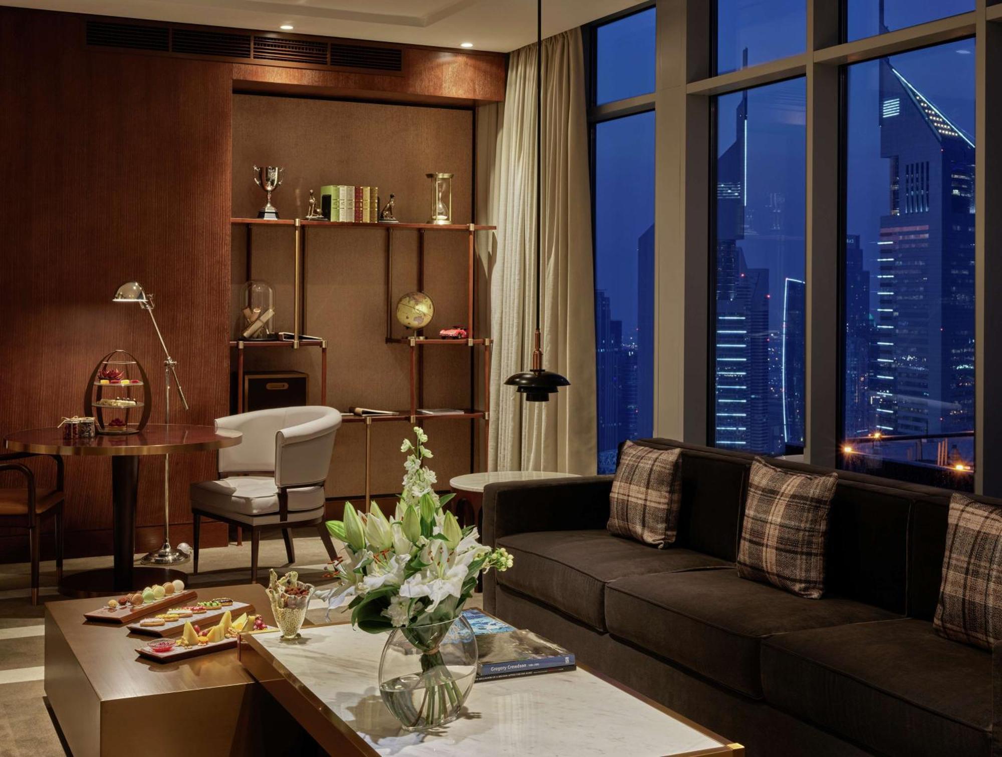 King Corner Suite Panoramic View