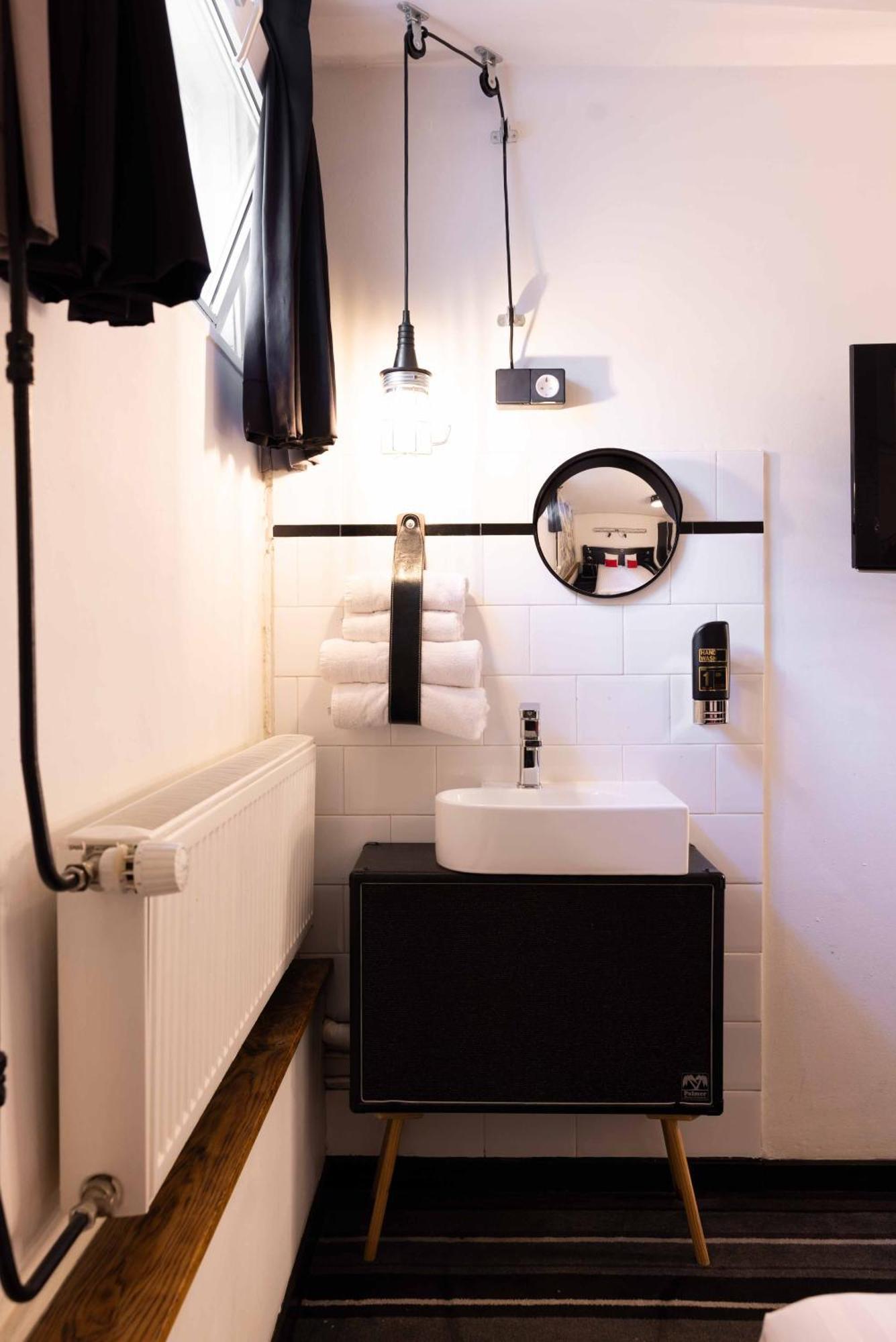 Double or Twin Room Basement