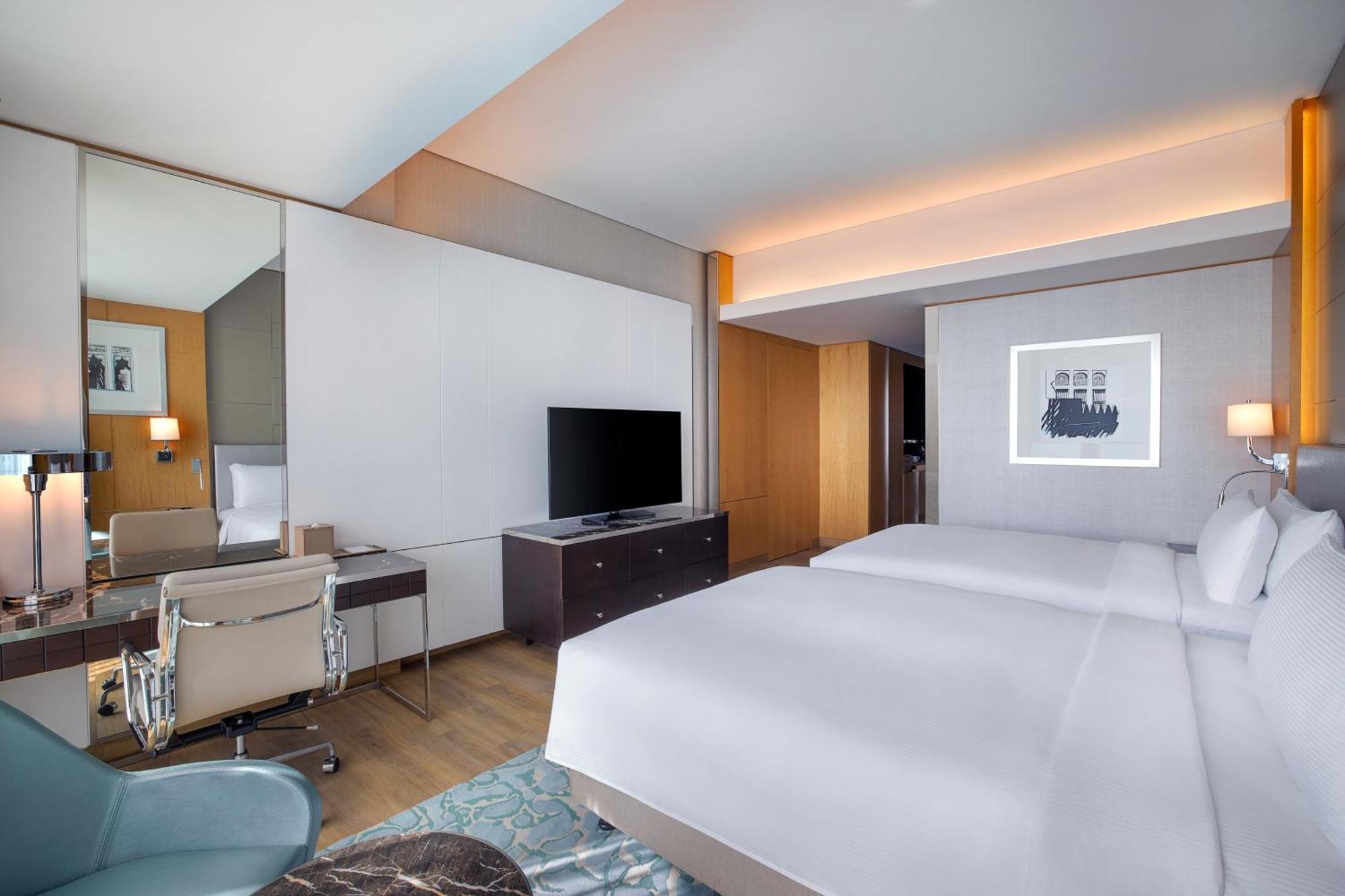 Two-Bedroom Suite Sea view Lounge Access