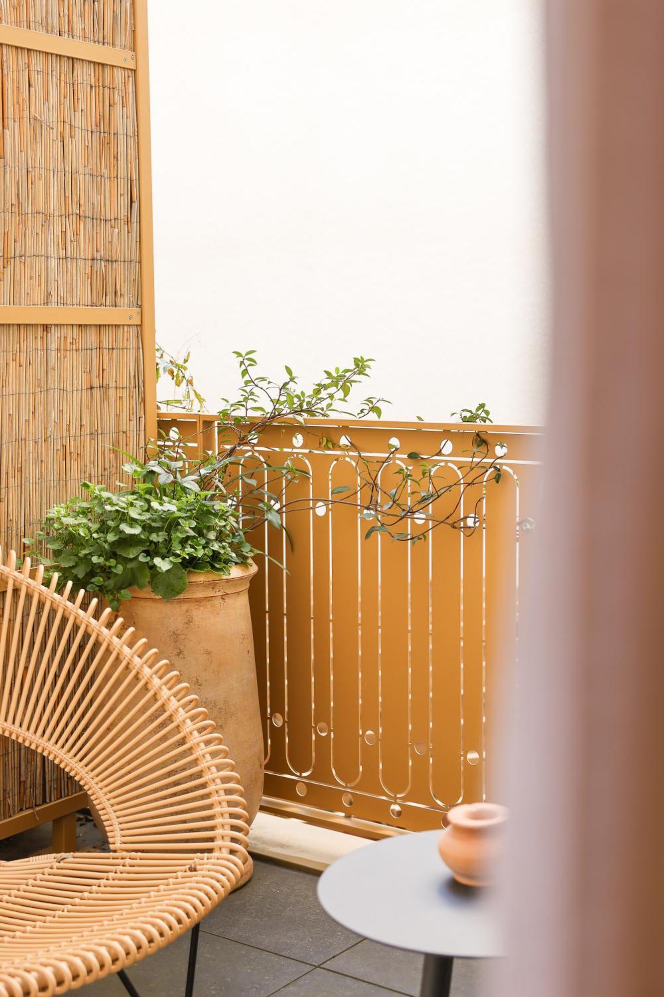 Classic Twin Room Balcony