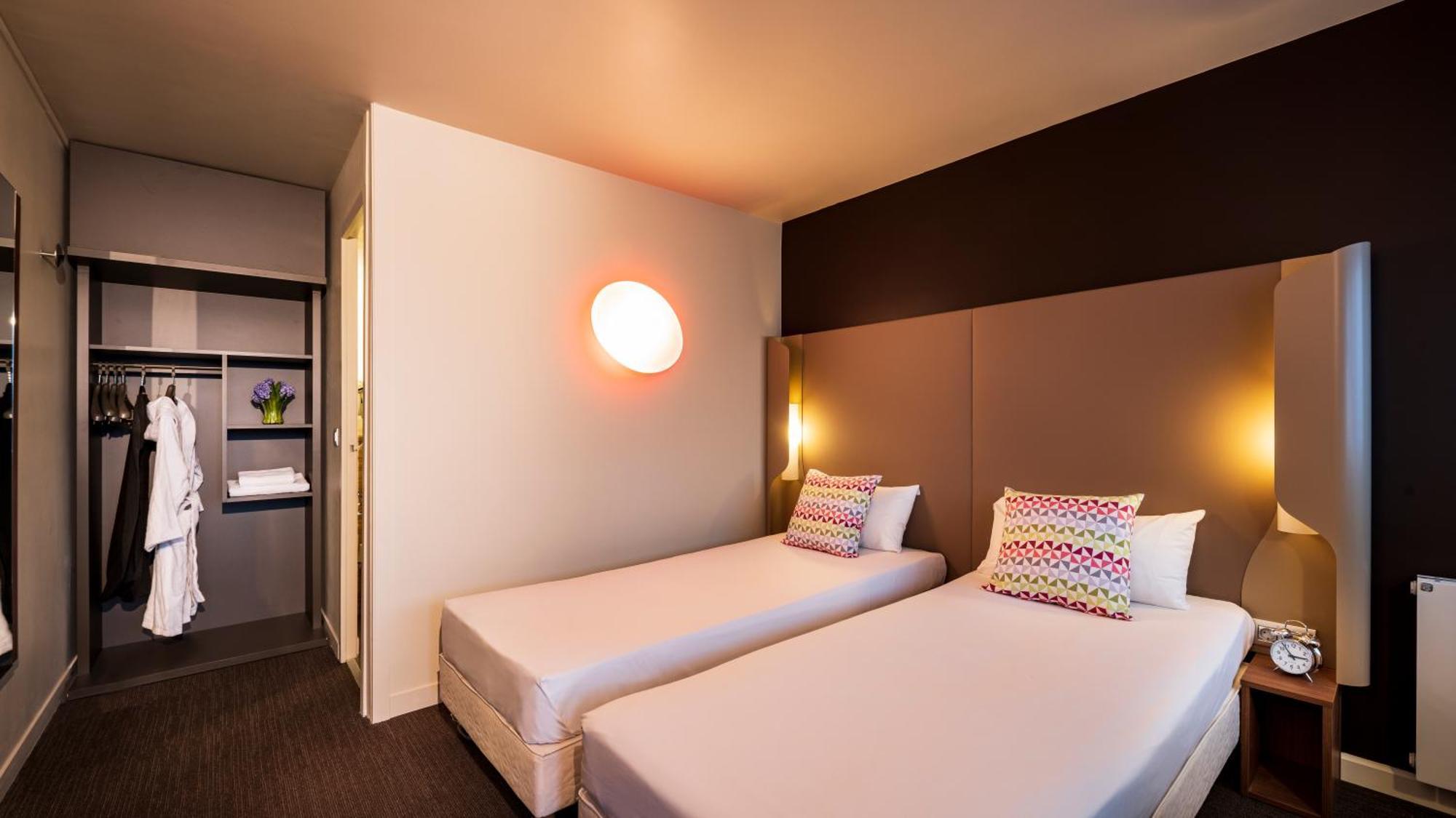 Standard Room 2 Single Beds