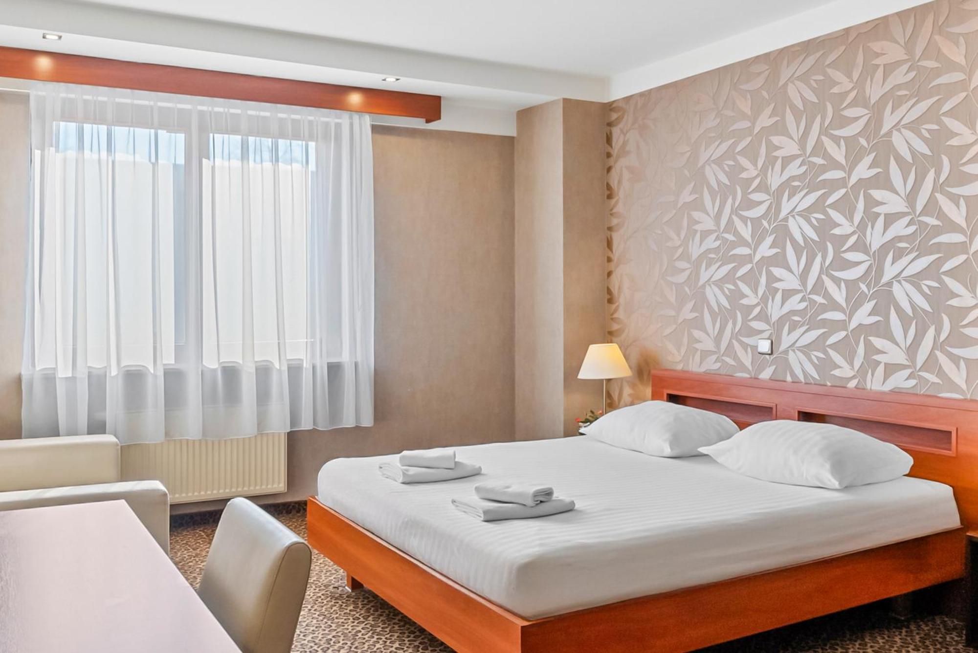 Standard Double Room,1661637088:JPEG