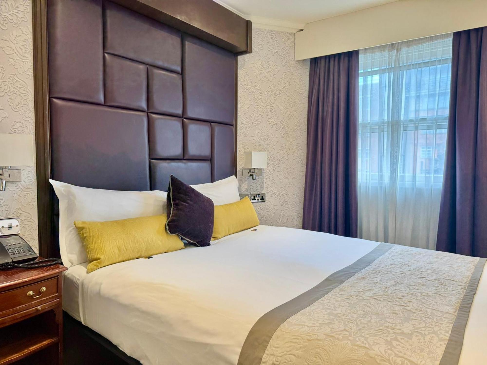 Classic Double Room