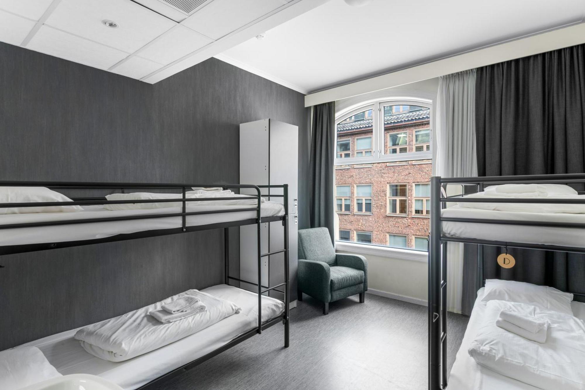 Bed 4-Bed Mixed Dormitory Room