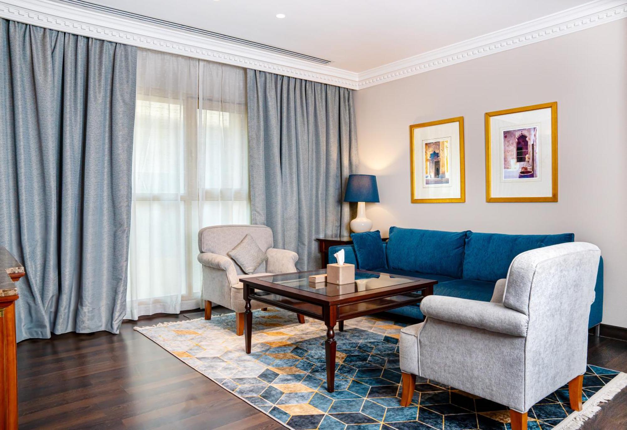 Diplomatic Suite