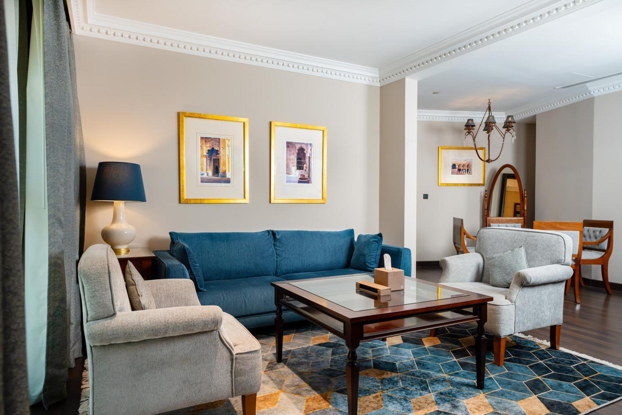 Diplomatic Suite