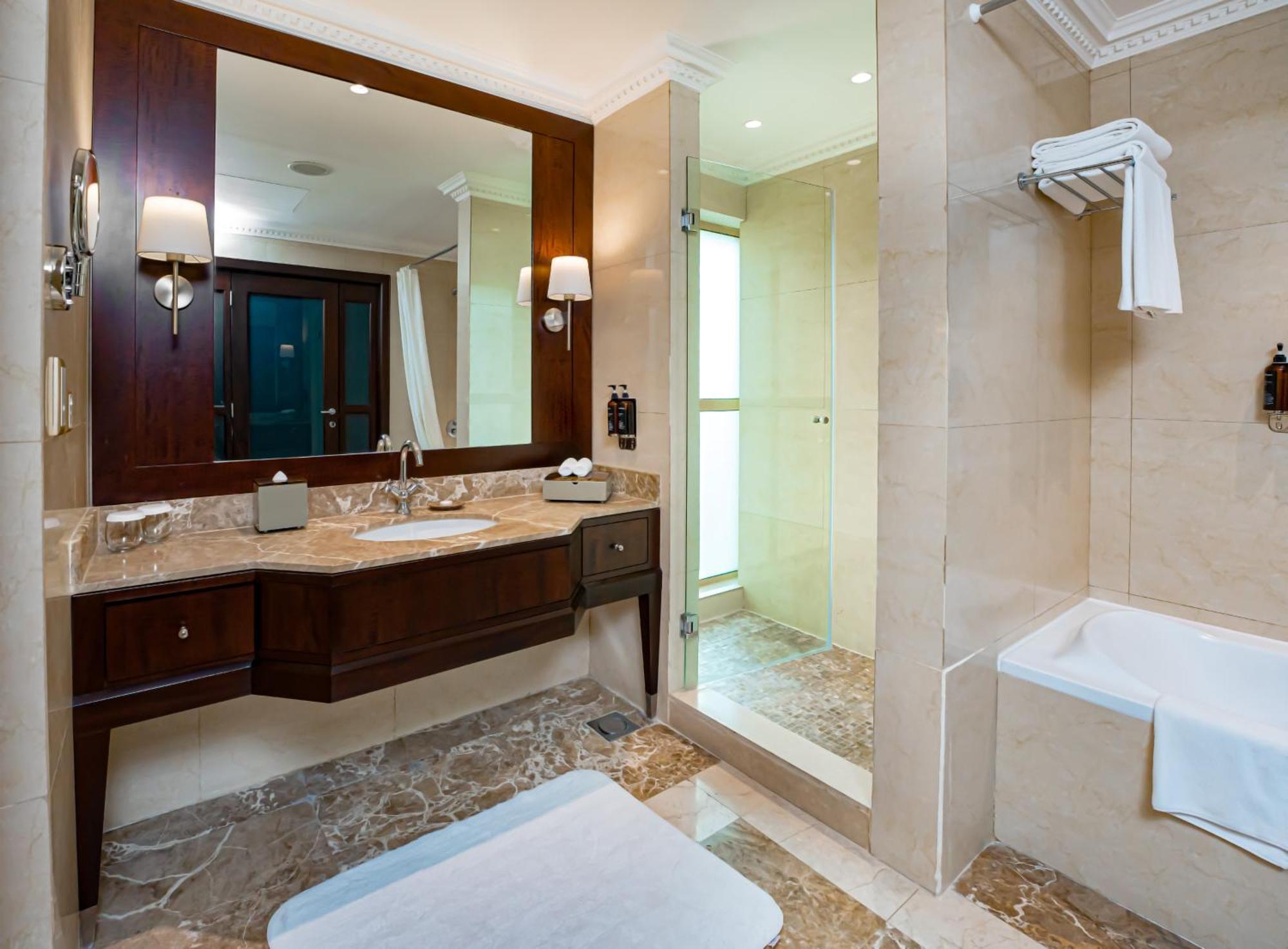 Diplomatic Suite