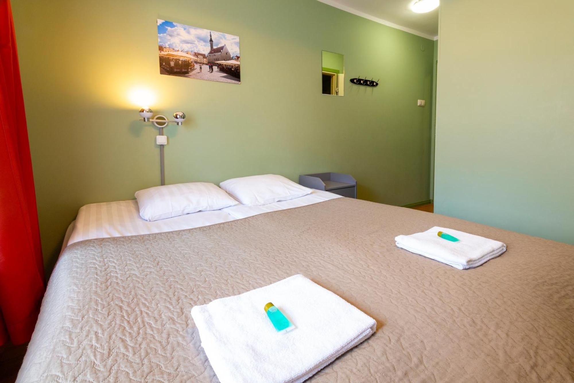Double Room Private Bathroom