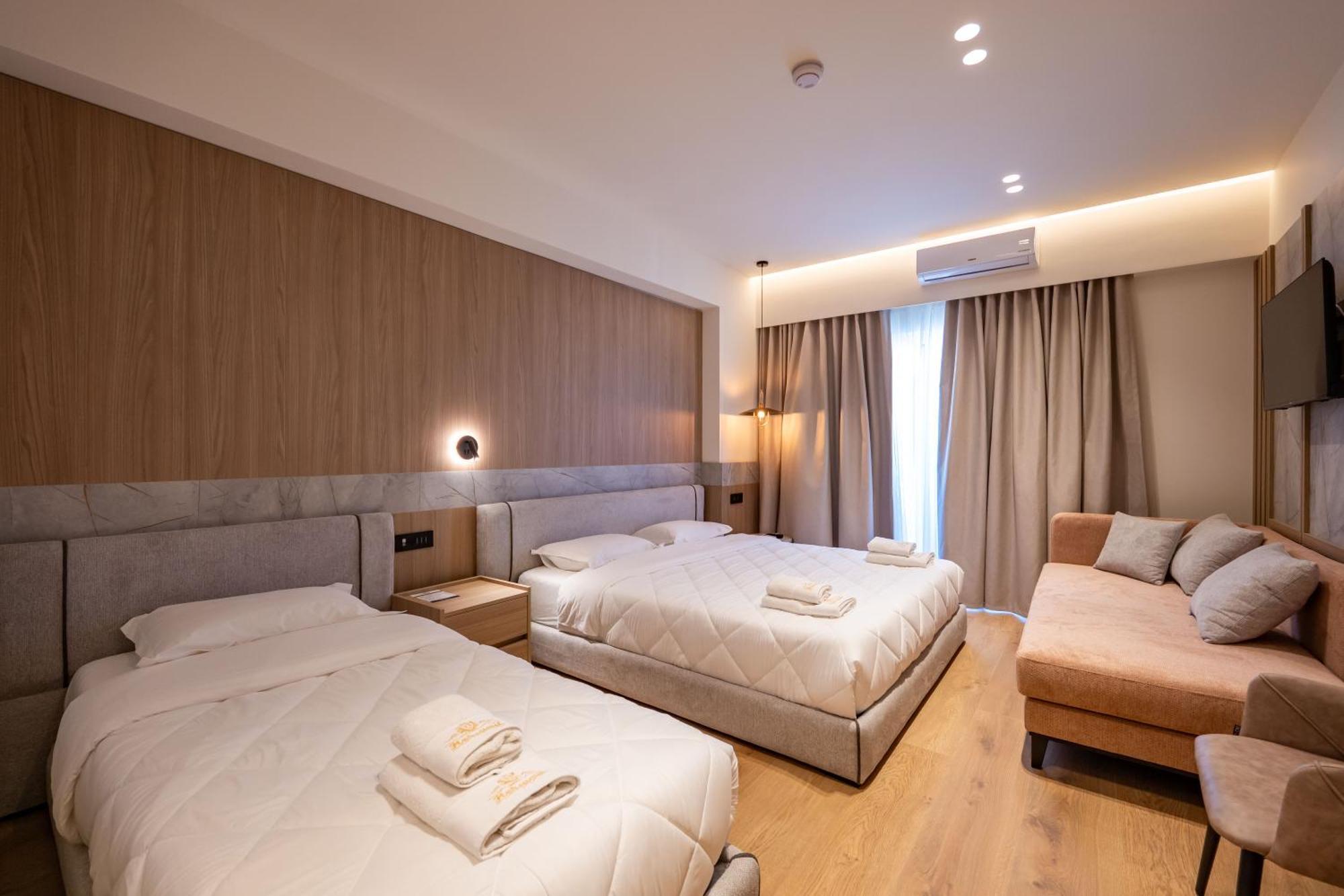 Deluxe Quadruple Room Sea View