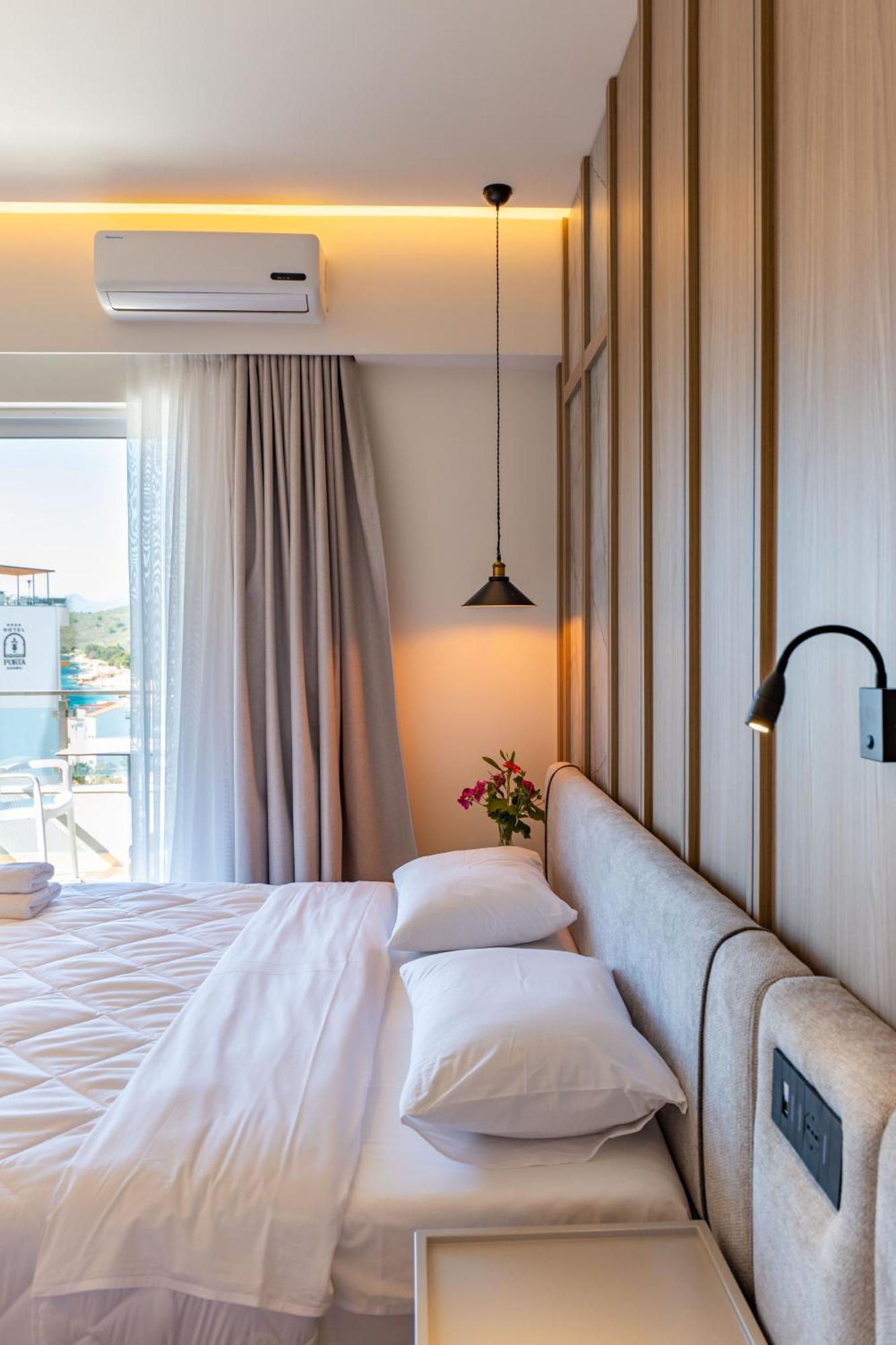 Deluxe Quadruple Room Sea View