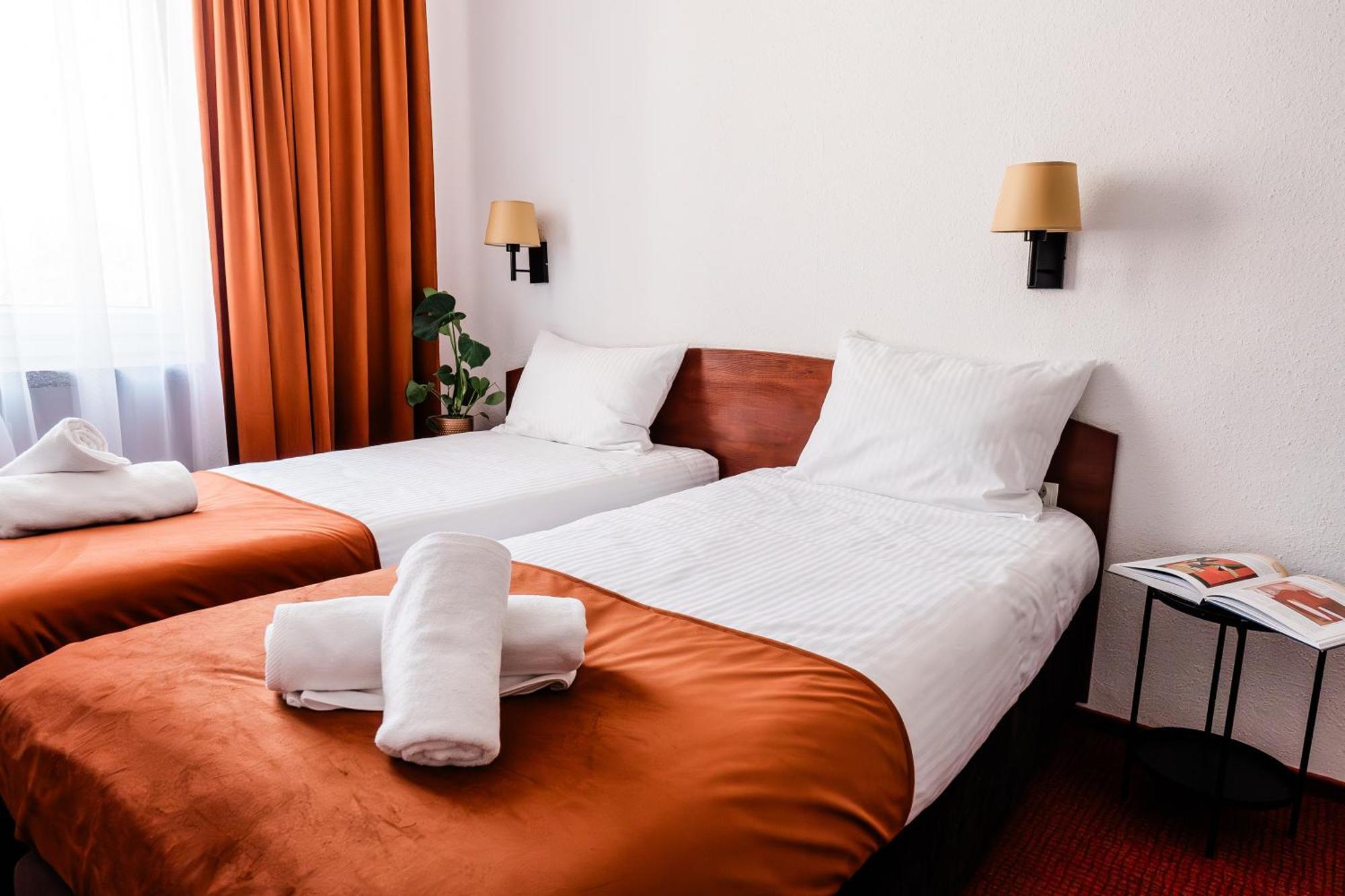 Double Room with Extra Bed,1664647884:JPEG