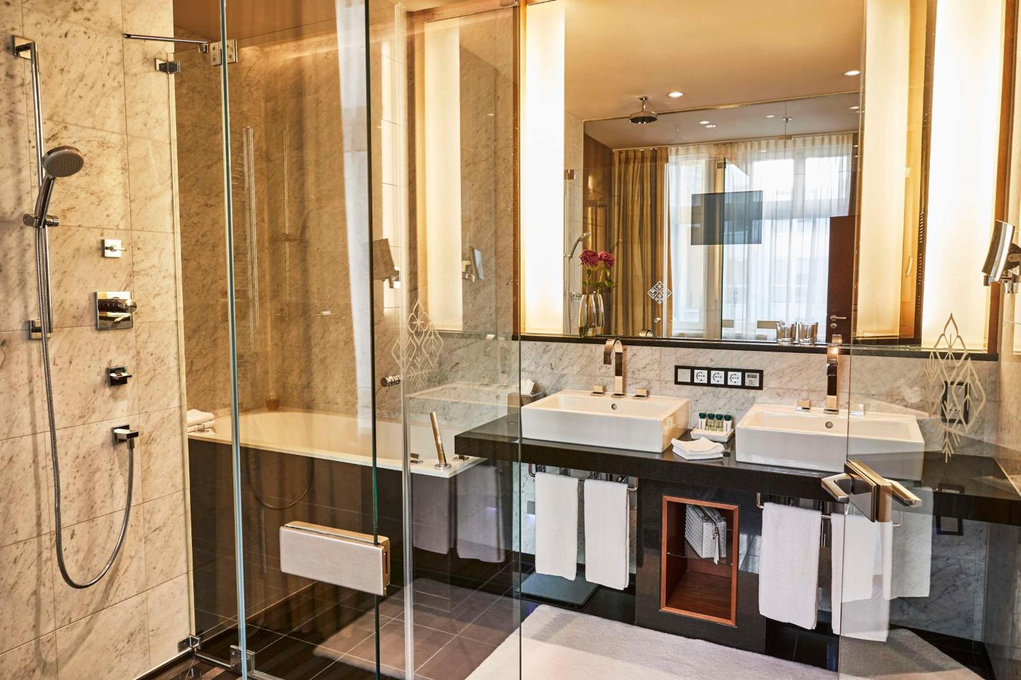 Junior Suite,1664648984:JPEG