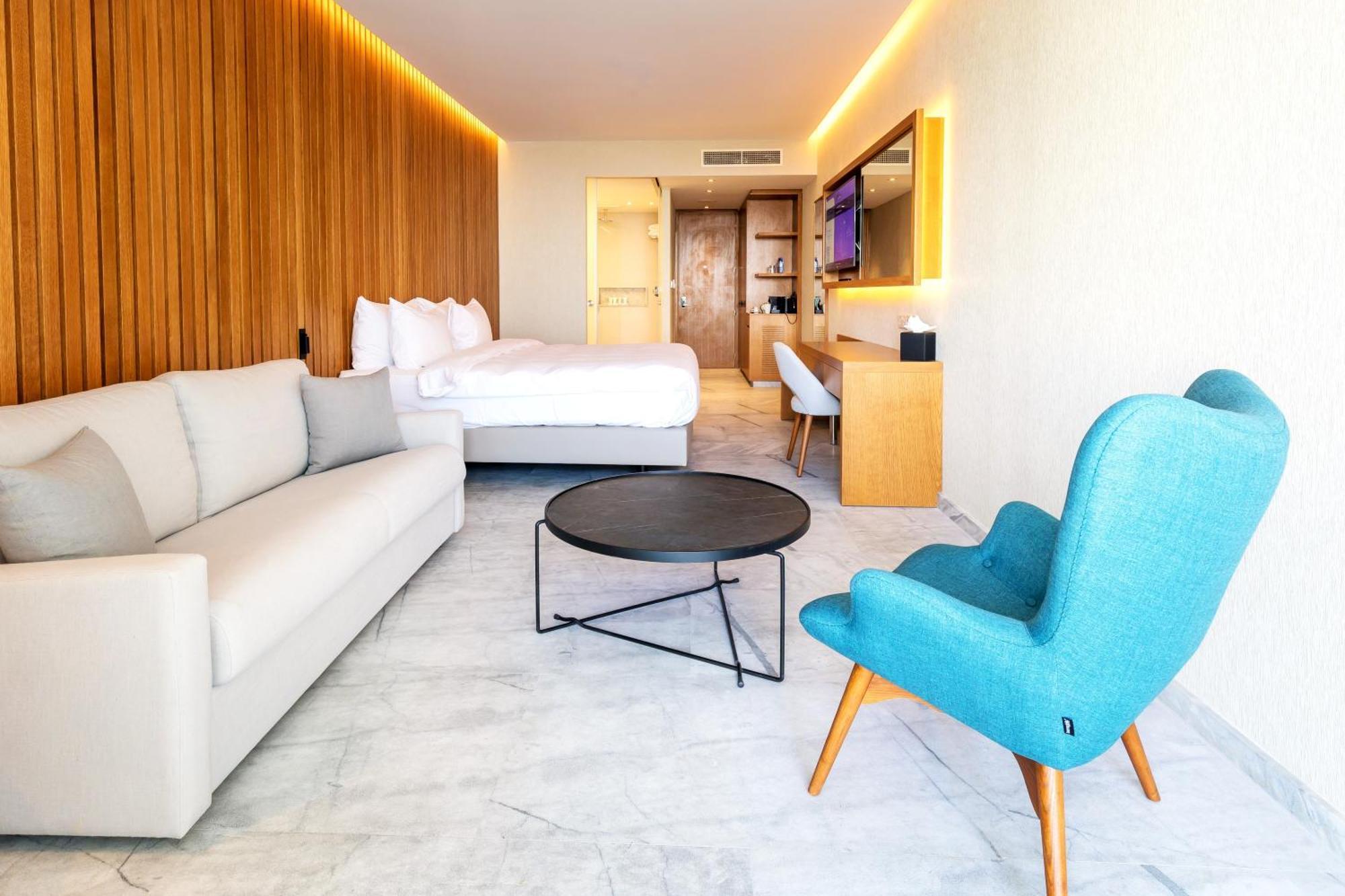 Garden Suite Terrace Sea View