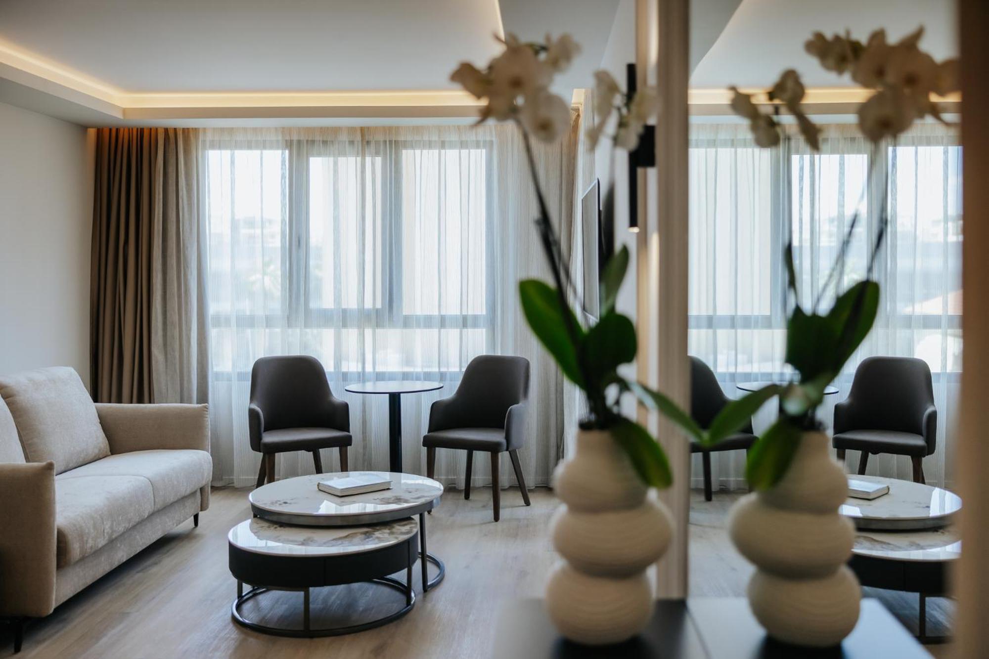 One-Bedroom Suite