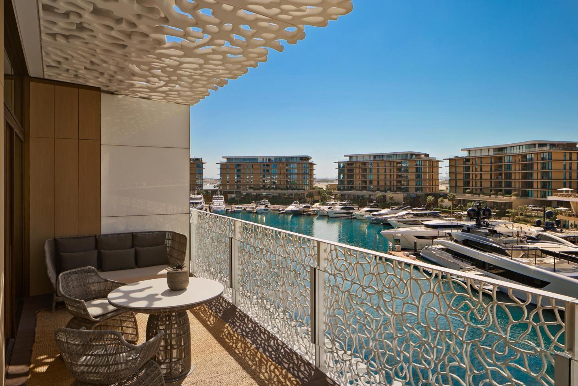 Deluxe King Suite Balcony