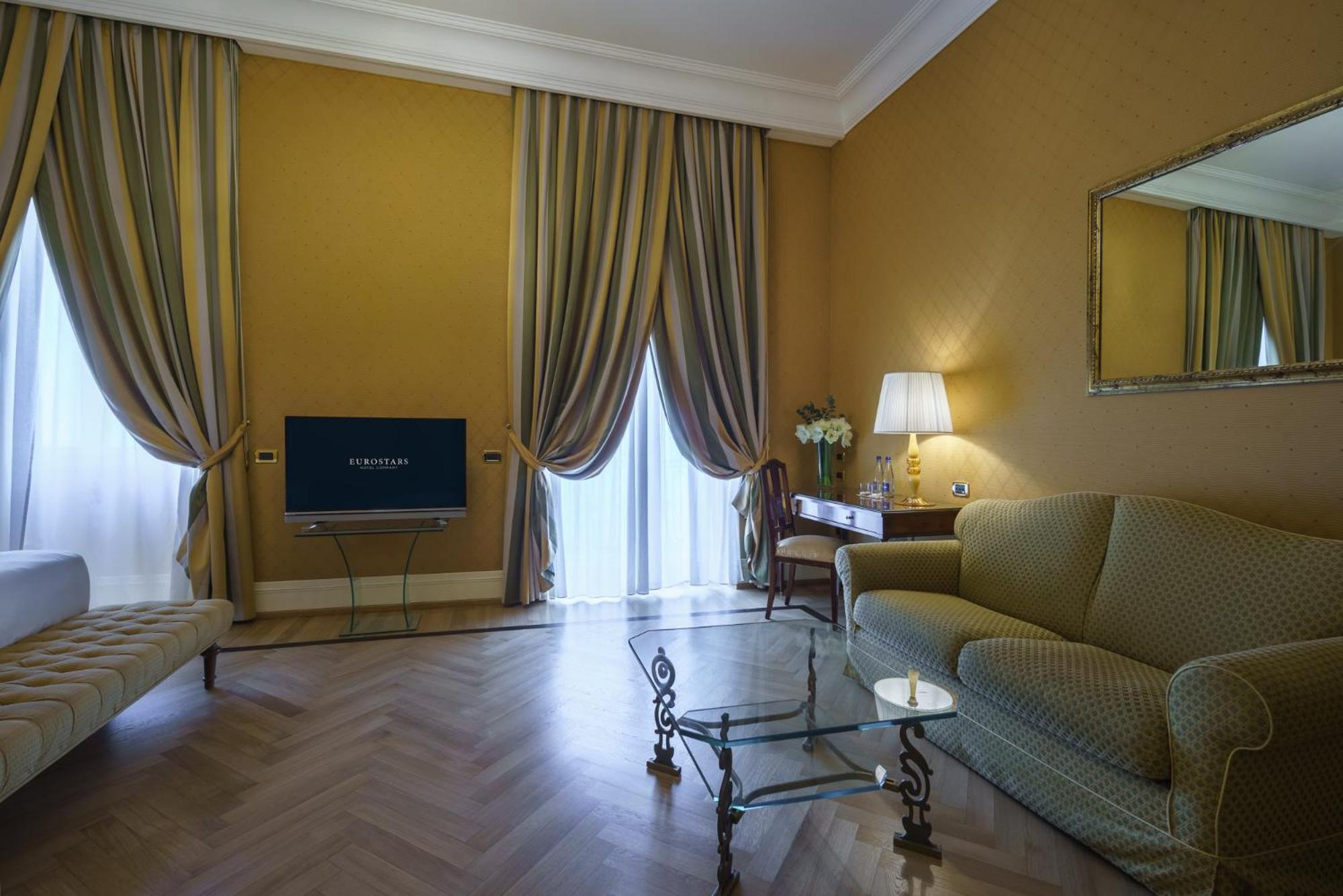 Junior Suite with Sea View,1666640292:JPEG