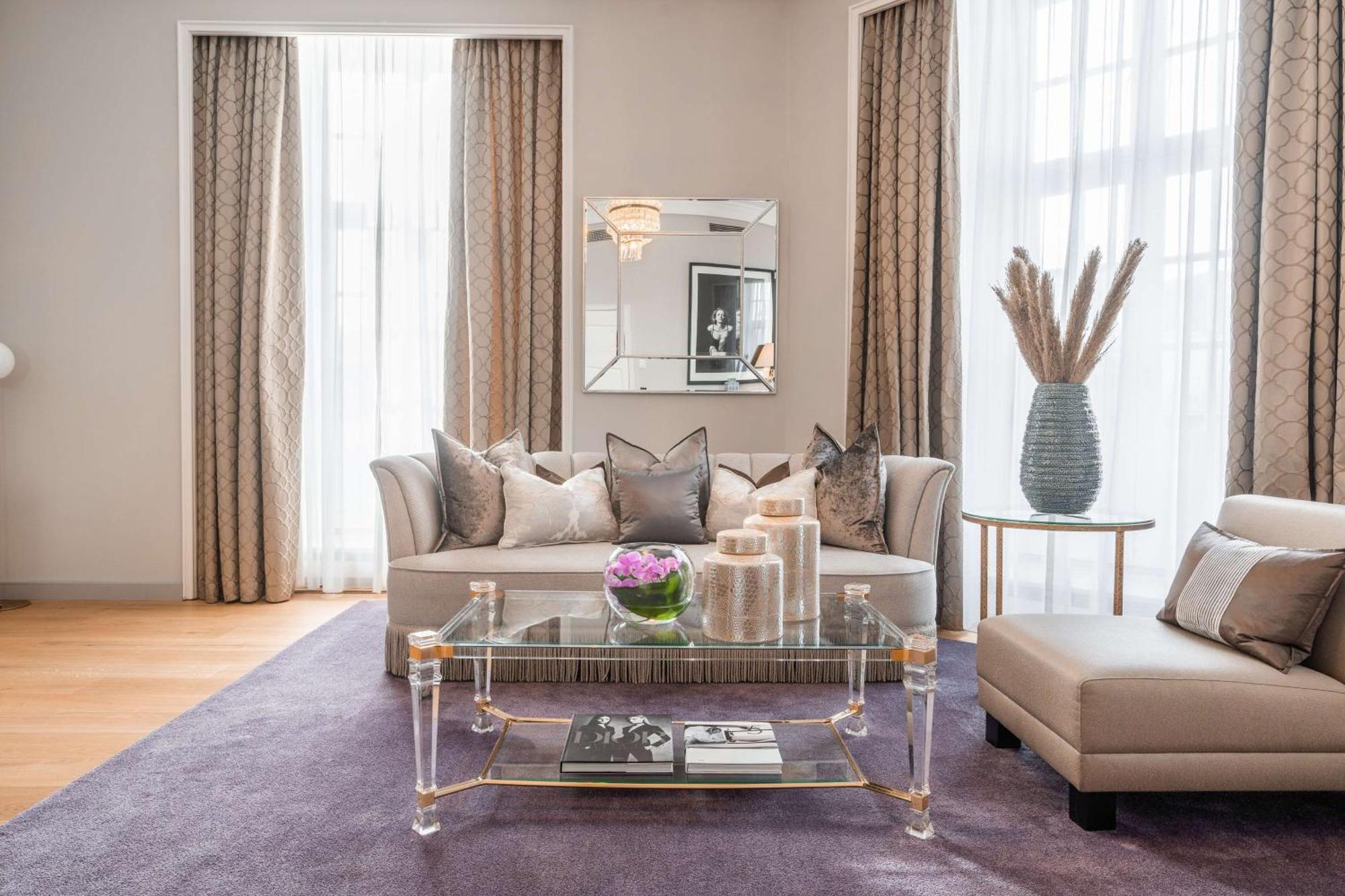Signature Suite