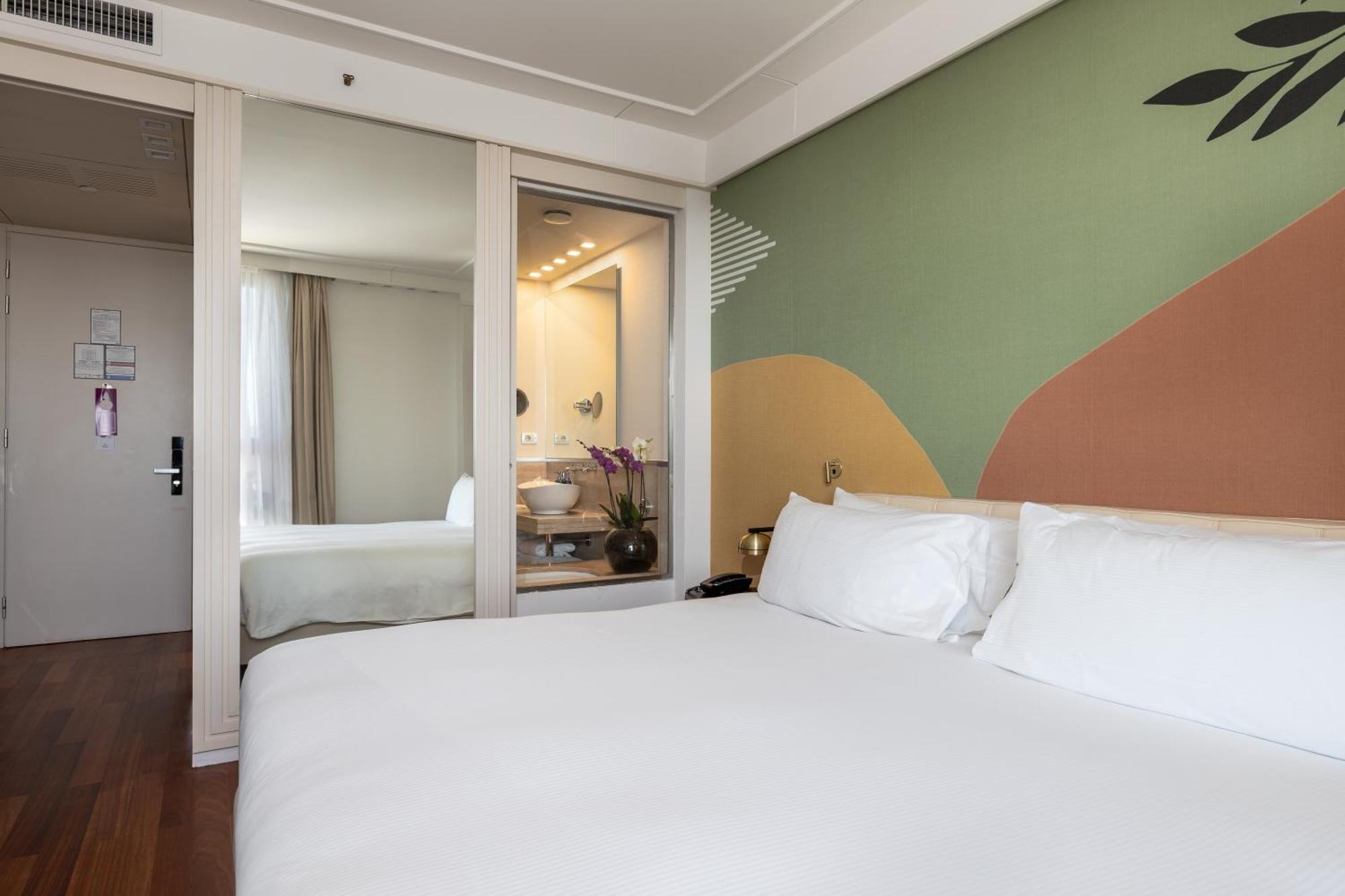 King Guest Room,1668049924:JPEG