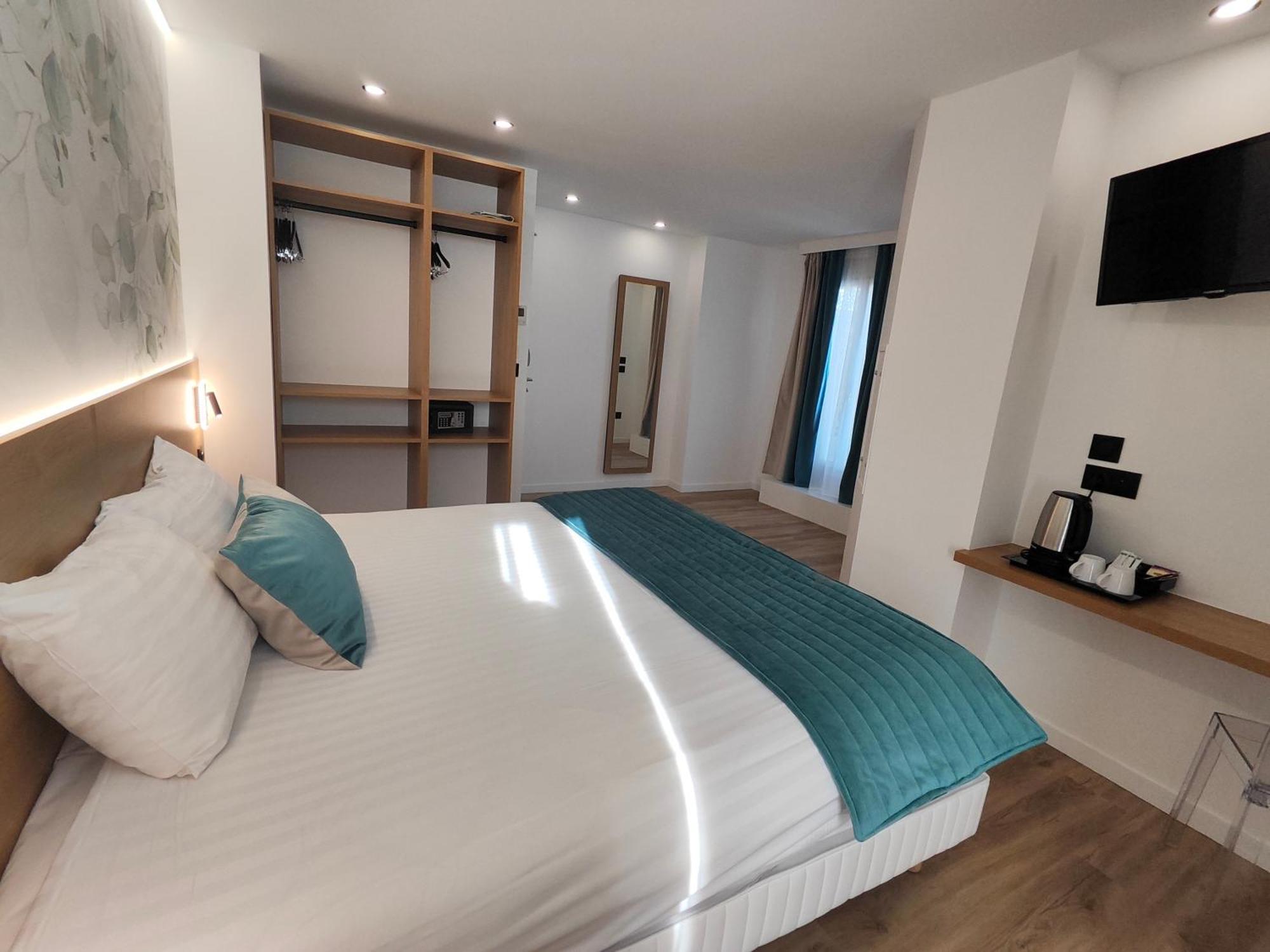 Deluxe Double Room Balcony