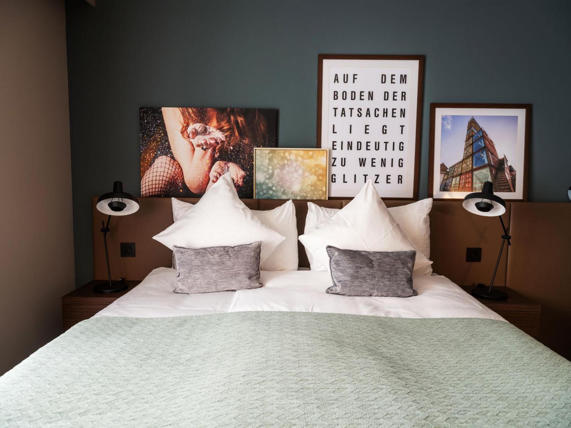Classic King or Twin Room