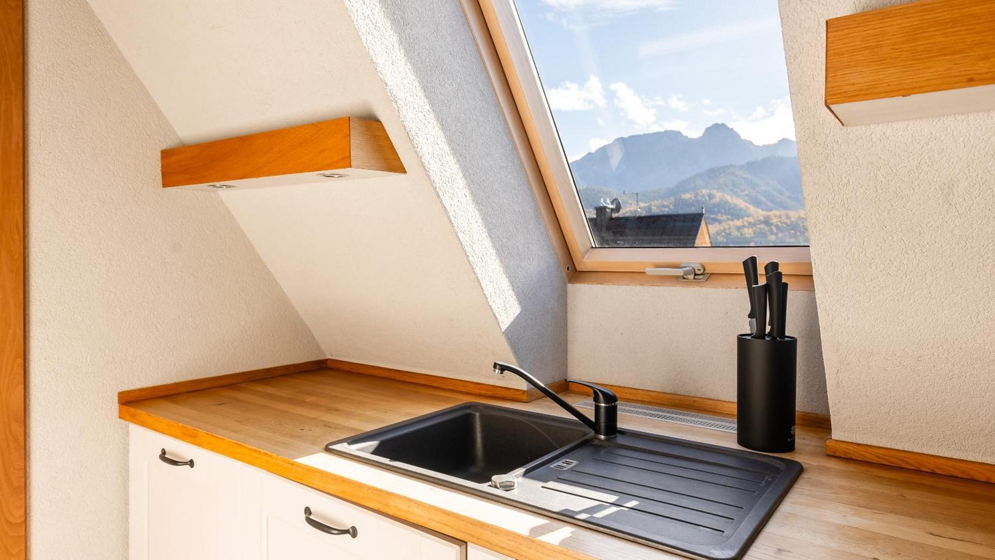 Penthouse Apartment,1669895058:JPEG