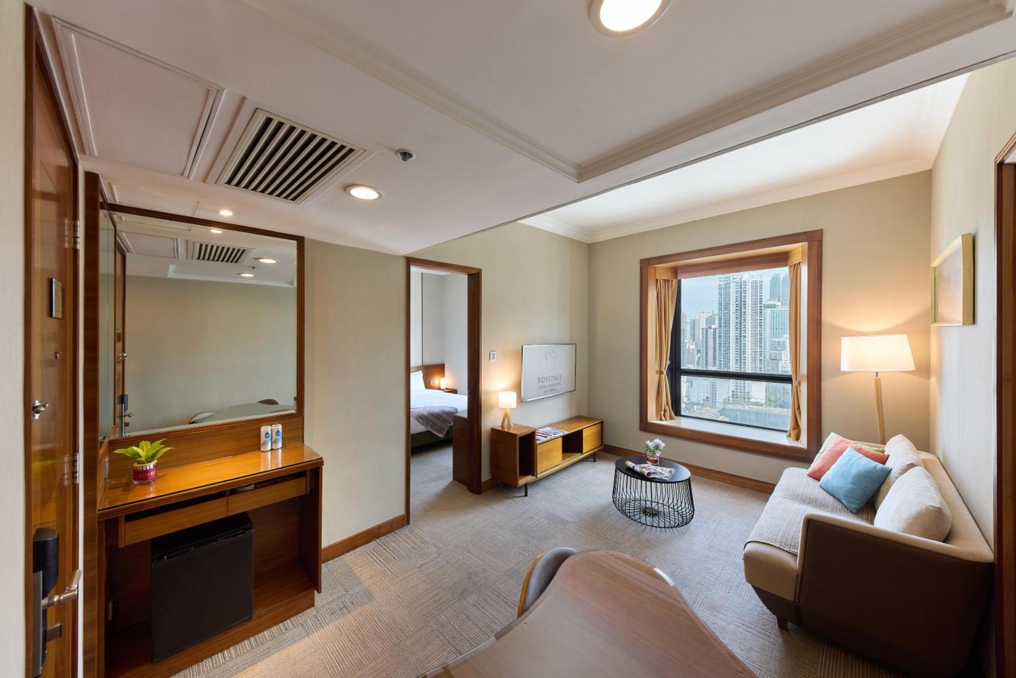 Executive Suite 25 – 32 or F