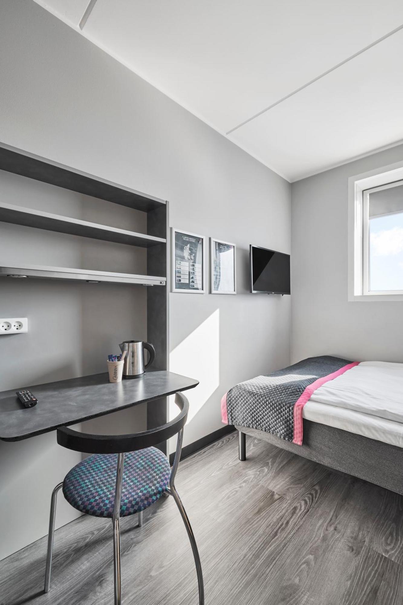 Standard Queen Room Extra Bed