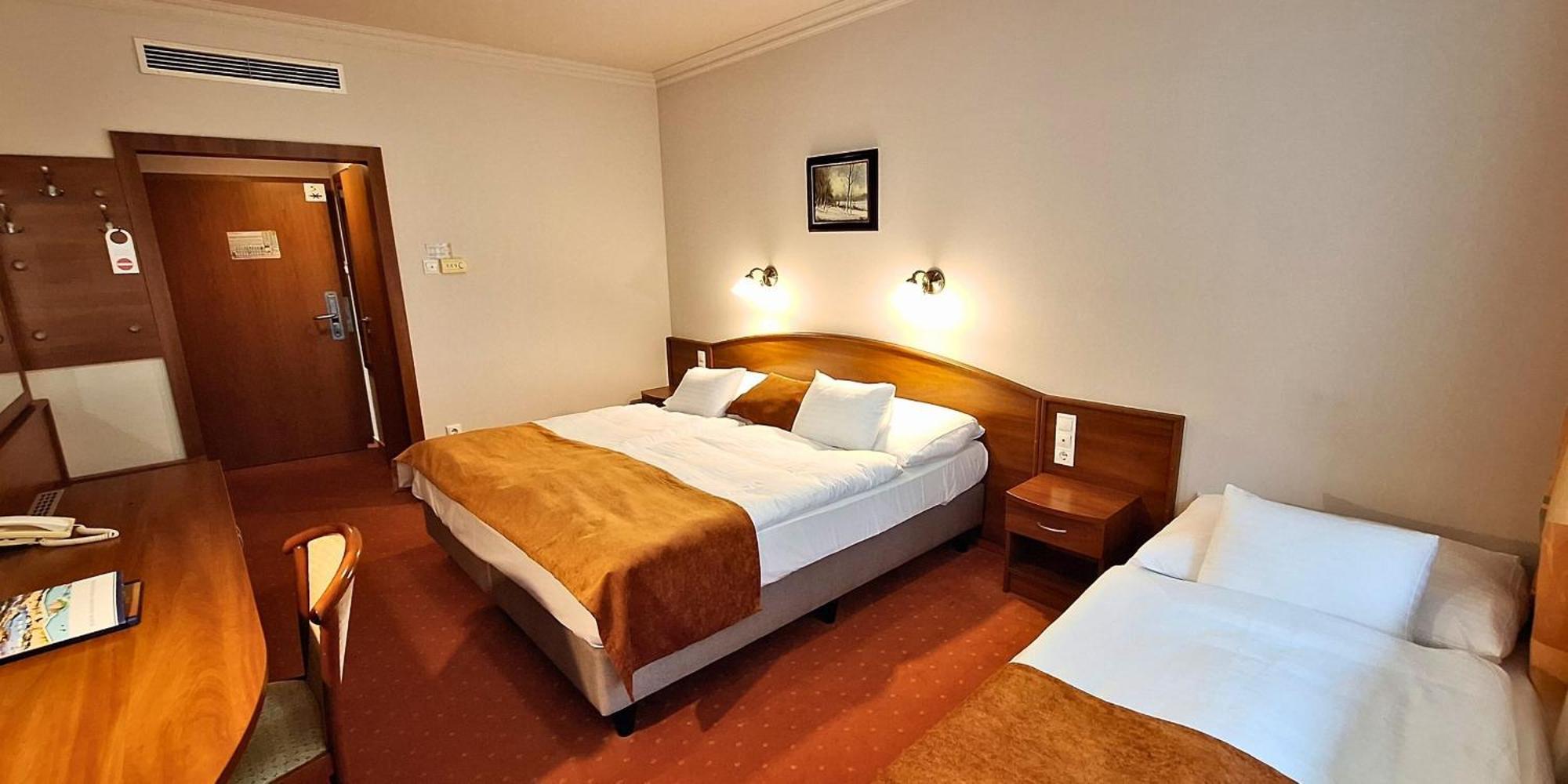 Double or Twin Room with Balcony,1670703896:JPEG