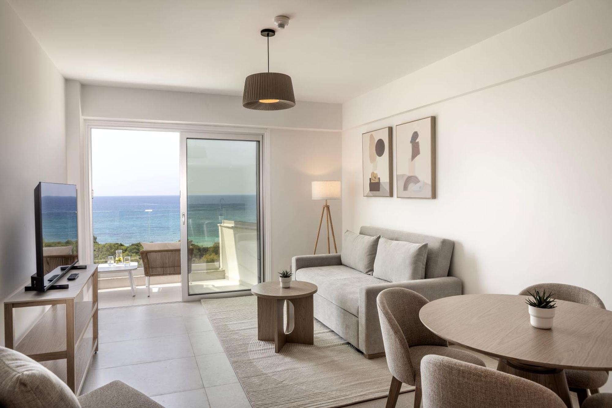 Deluxe Suite Sea View