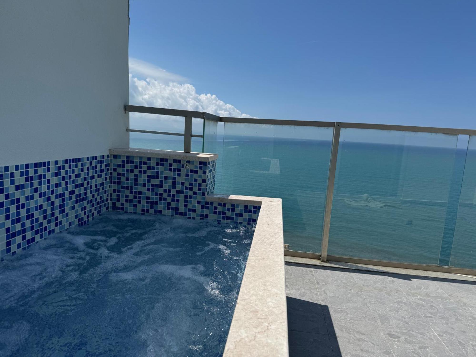 Deluxe Double or Twin Room Sea View
