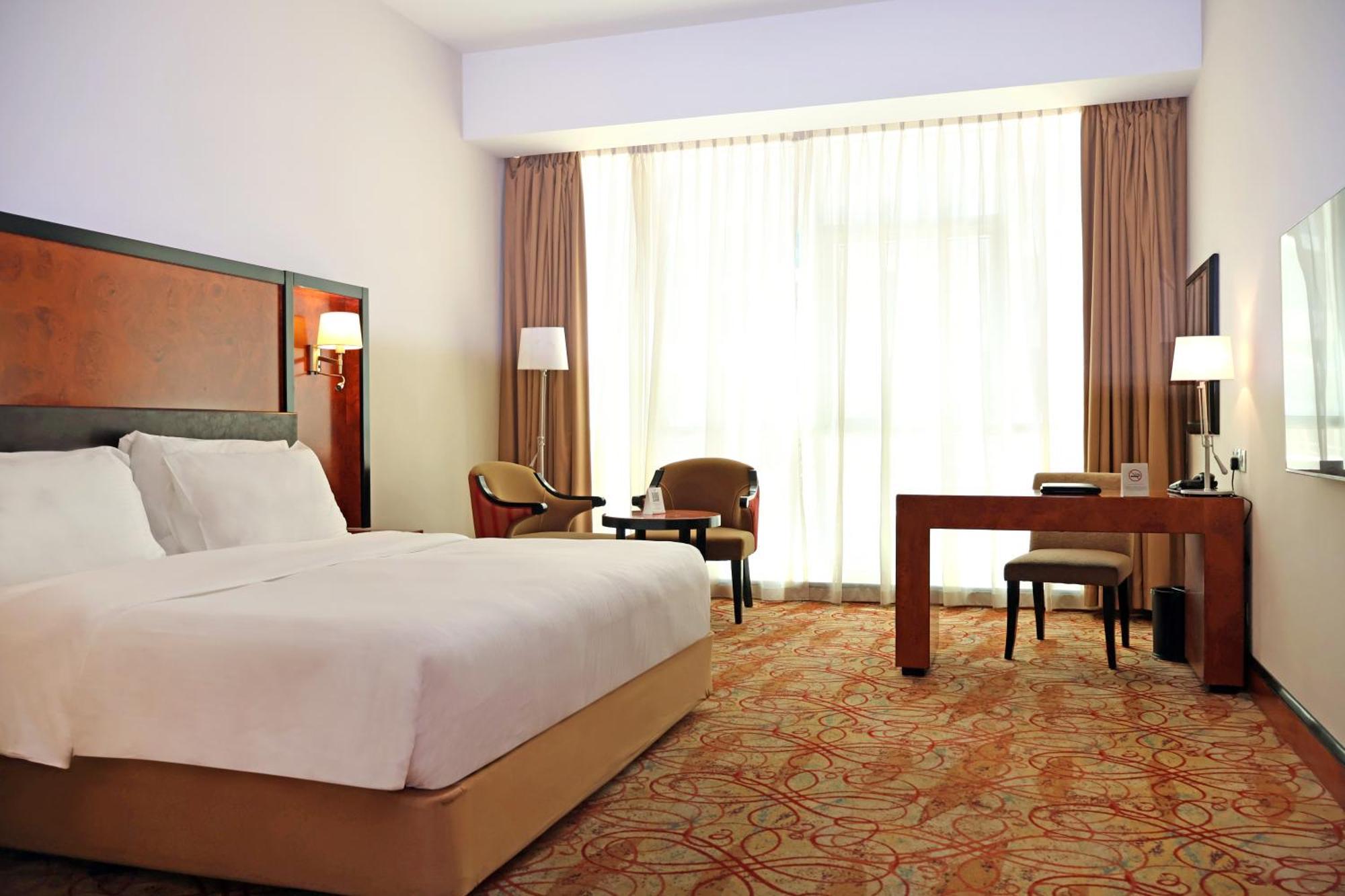 Superior King Room complimentary shuttle to DXB Airport Terminal 1 & 3