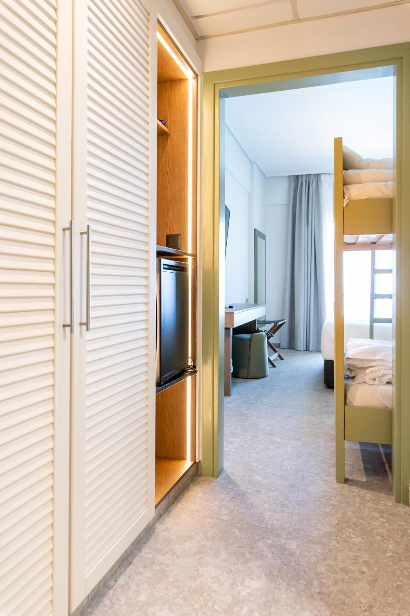Quadruple Room Sea View