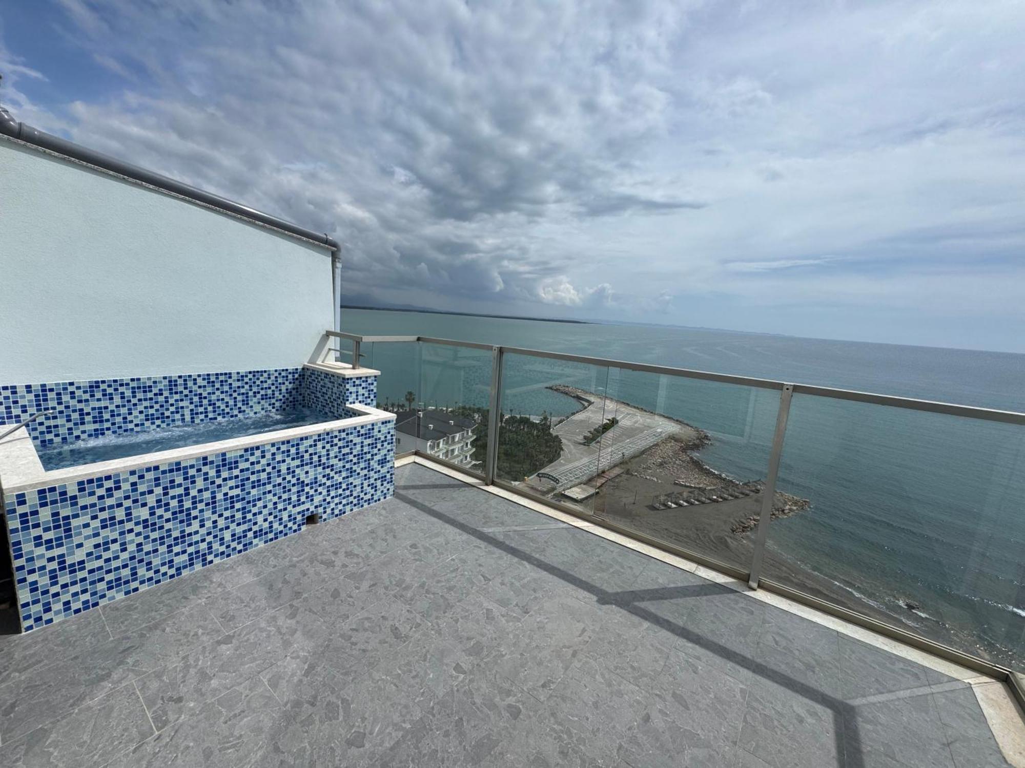 Deluxe Double or Twin Room Sea View