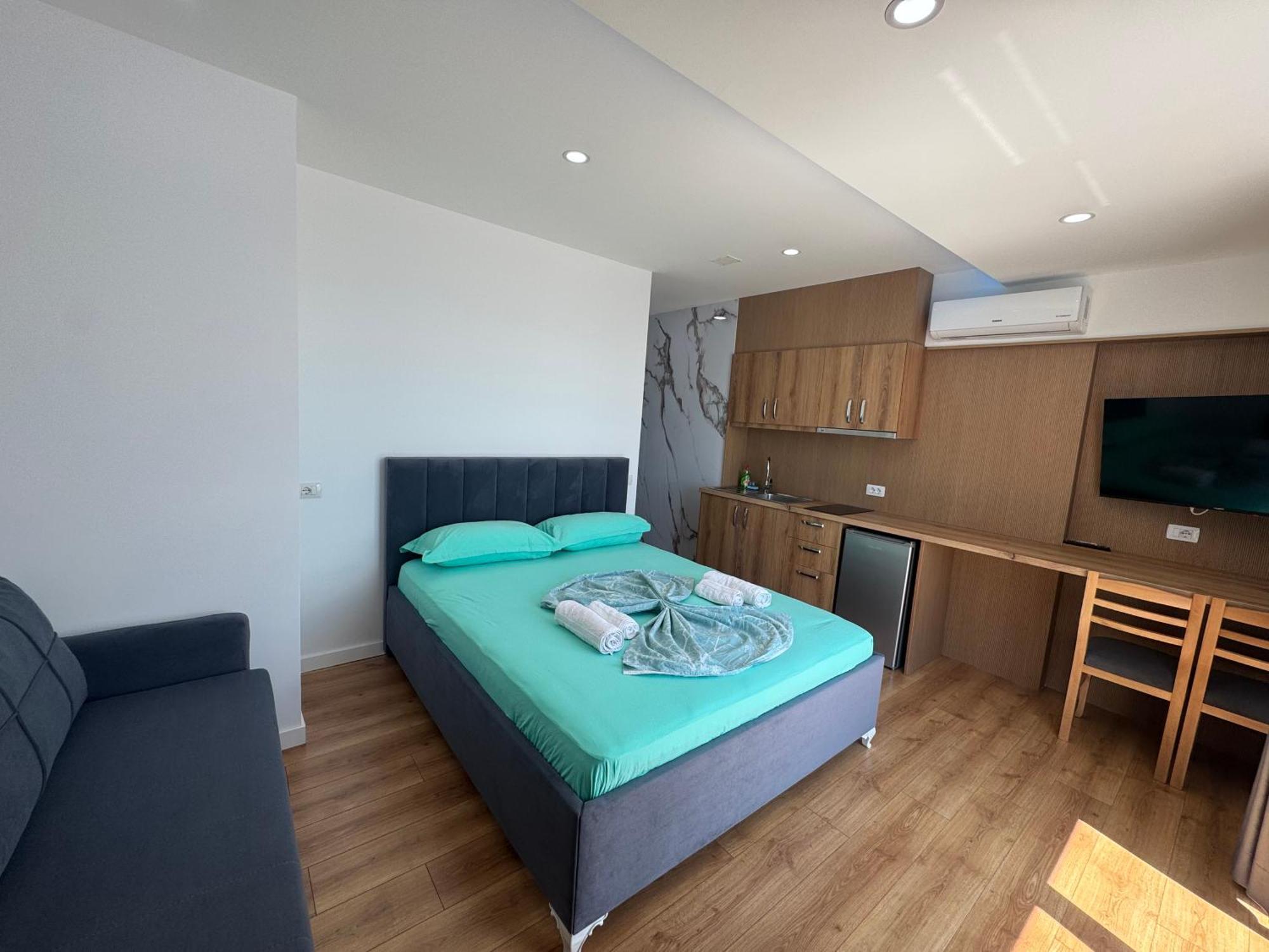 Deluxe Double or Twin Room Sea View