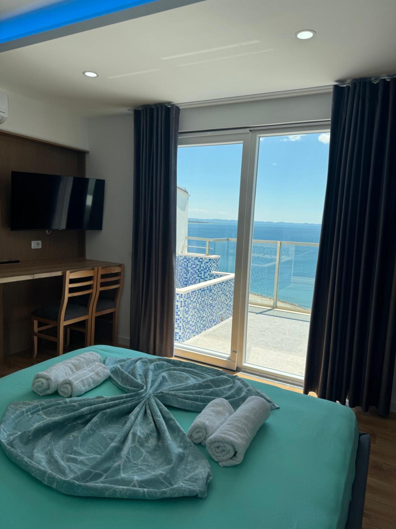 Deluxe Double or Twin Room Sea View