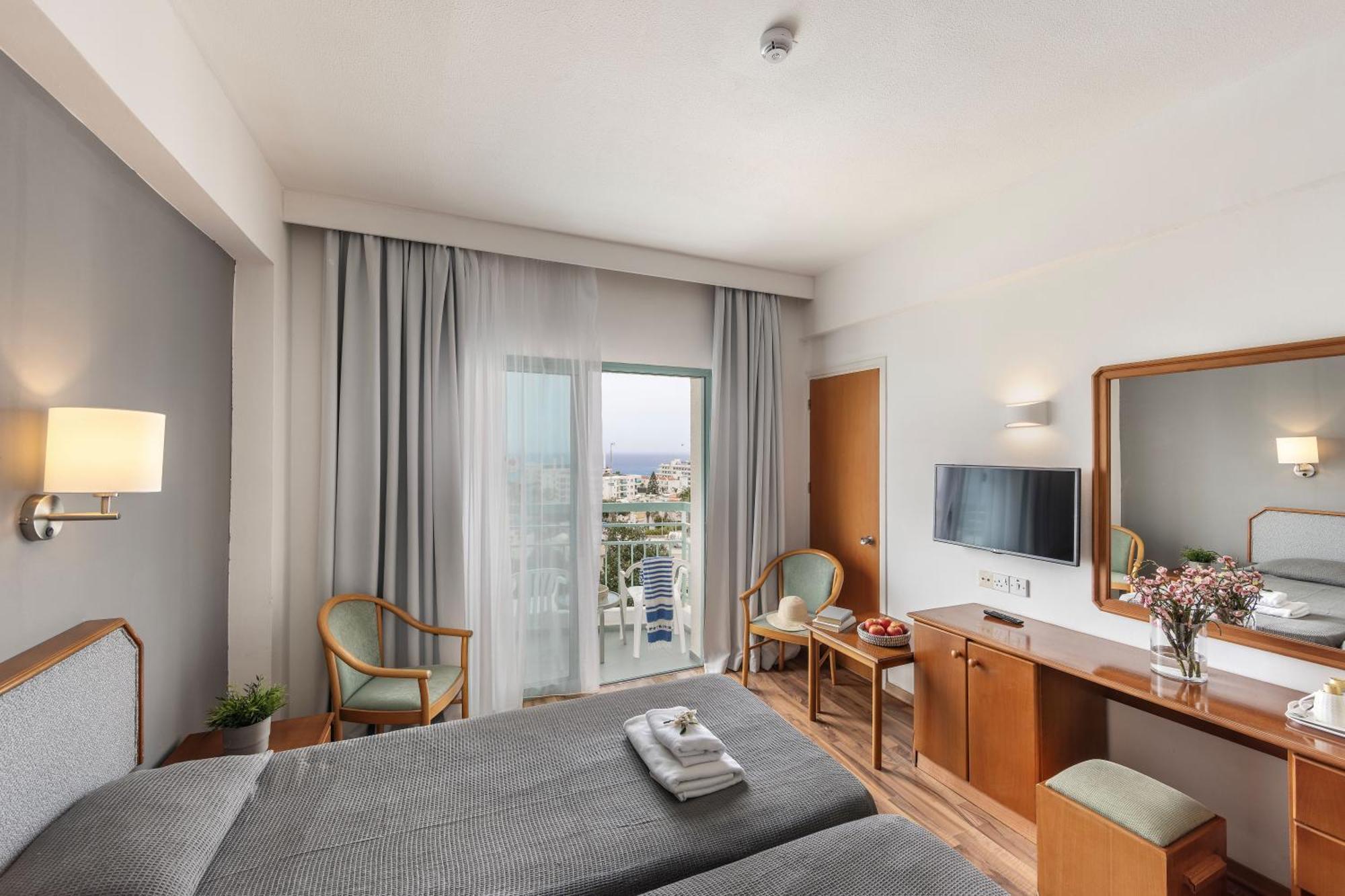 Double or Twin Room Pool View