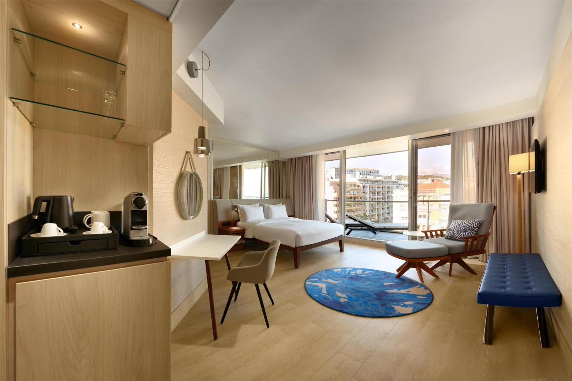Junior Suite Terrace Bay View