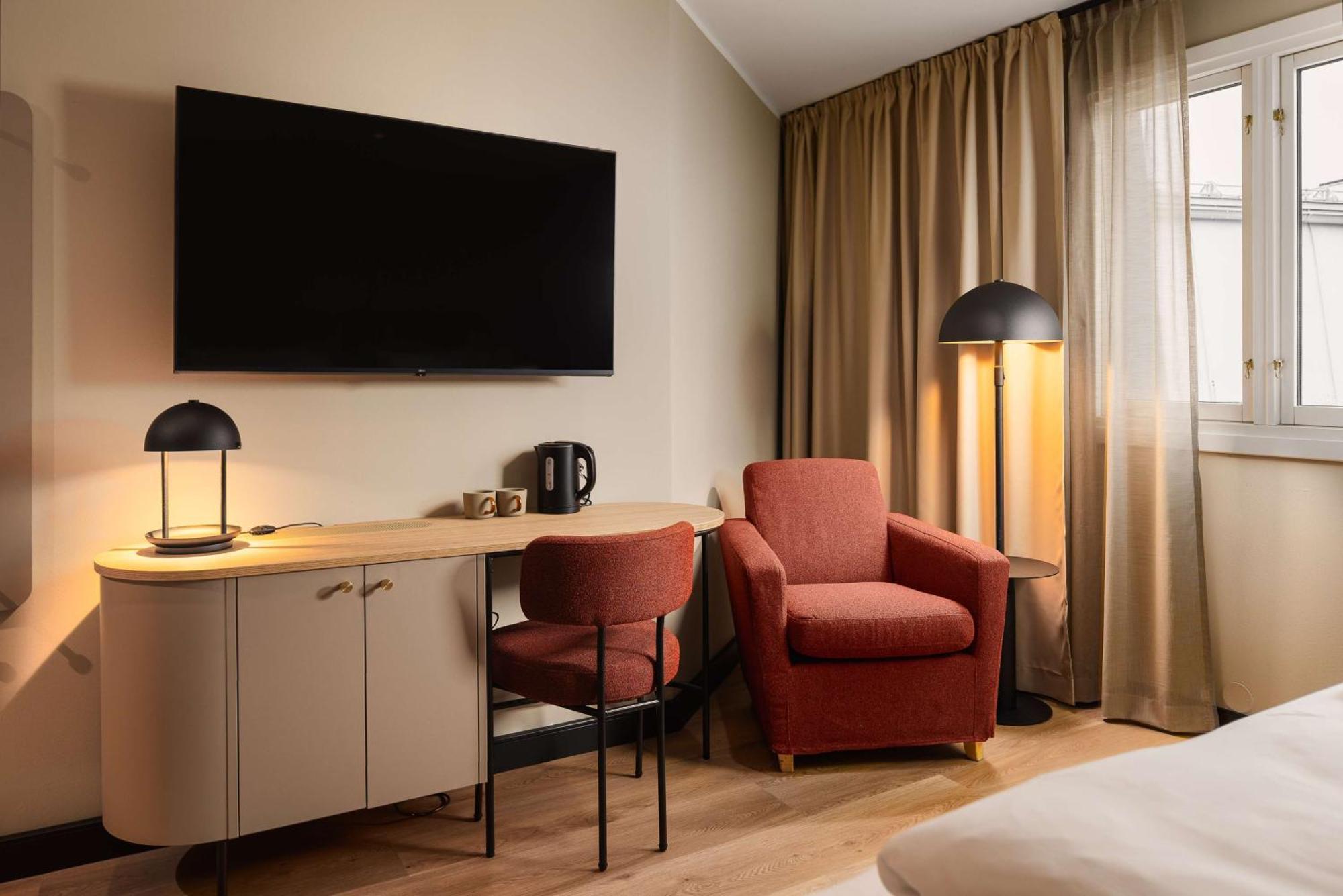 Superior King Room