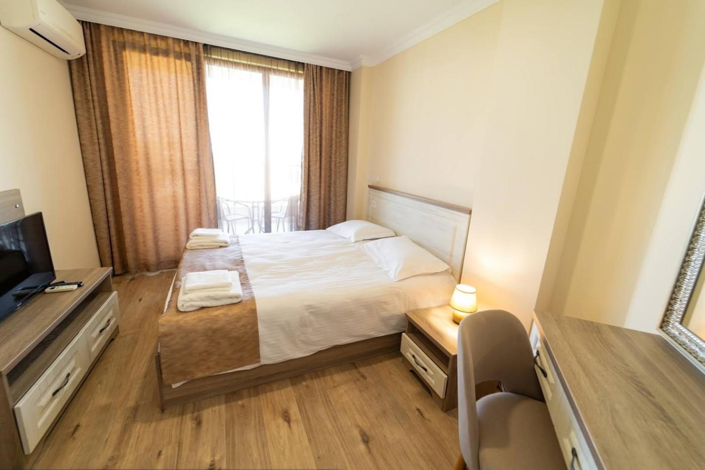 Apartament z 1 sypialnią i widokiem na morze i basen (4 osoby dorosłe)