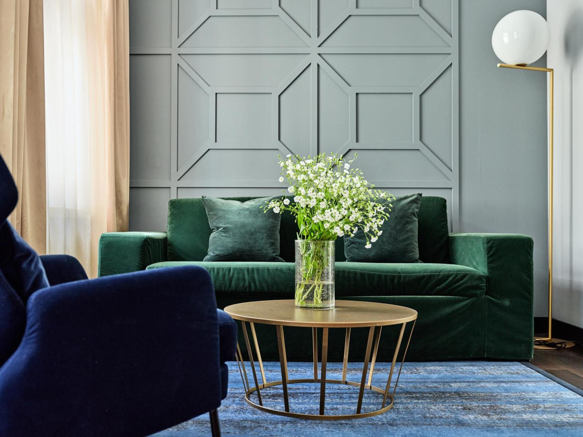 Apartament typu Suite z łóżkiem typu queen-size i rozkładaną sofą