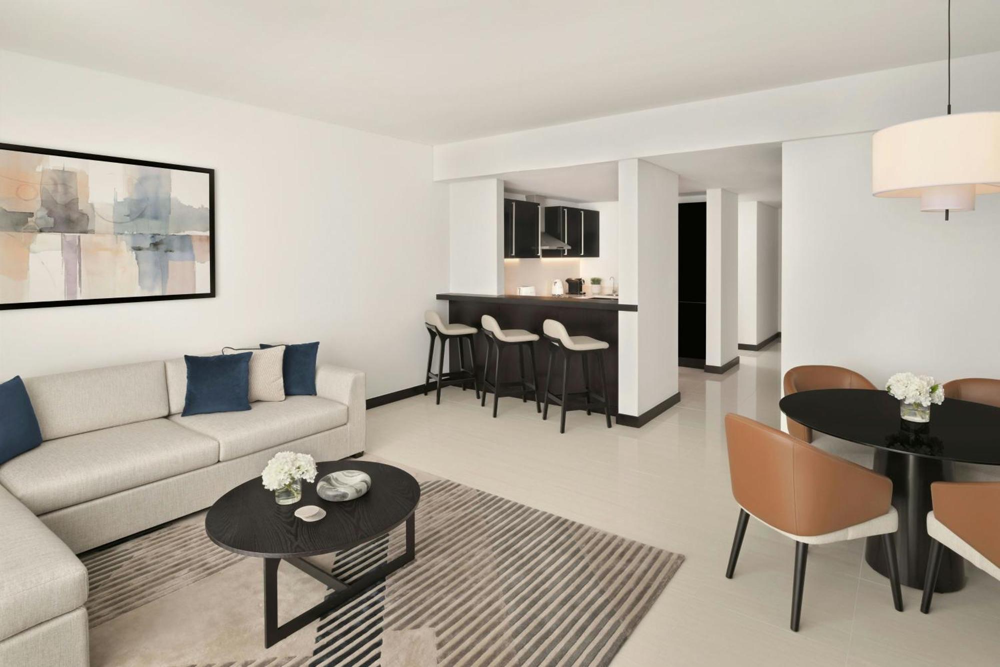 Two Bedroom Apartment 2 Bedroom Apartment Skyline view