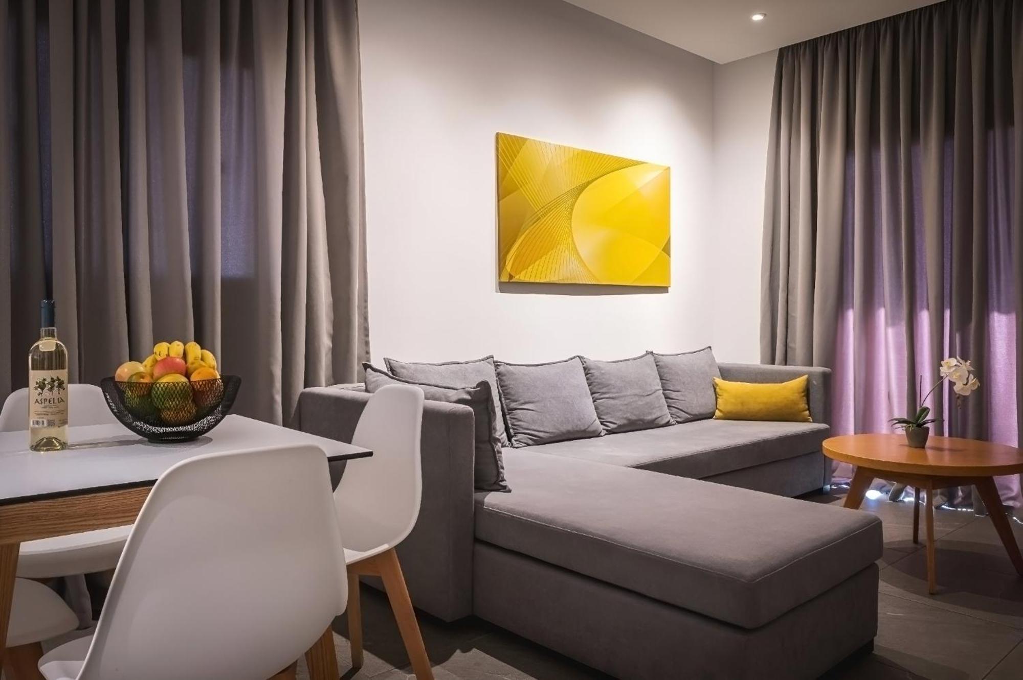 Premium One-Bedroom Apartment with Inland View,1680578269:JPEG