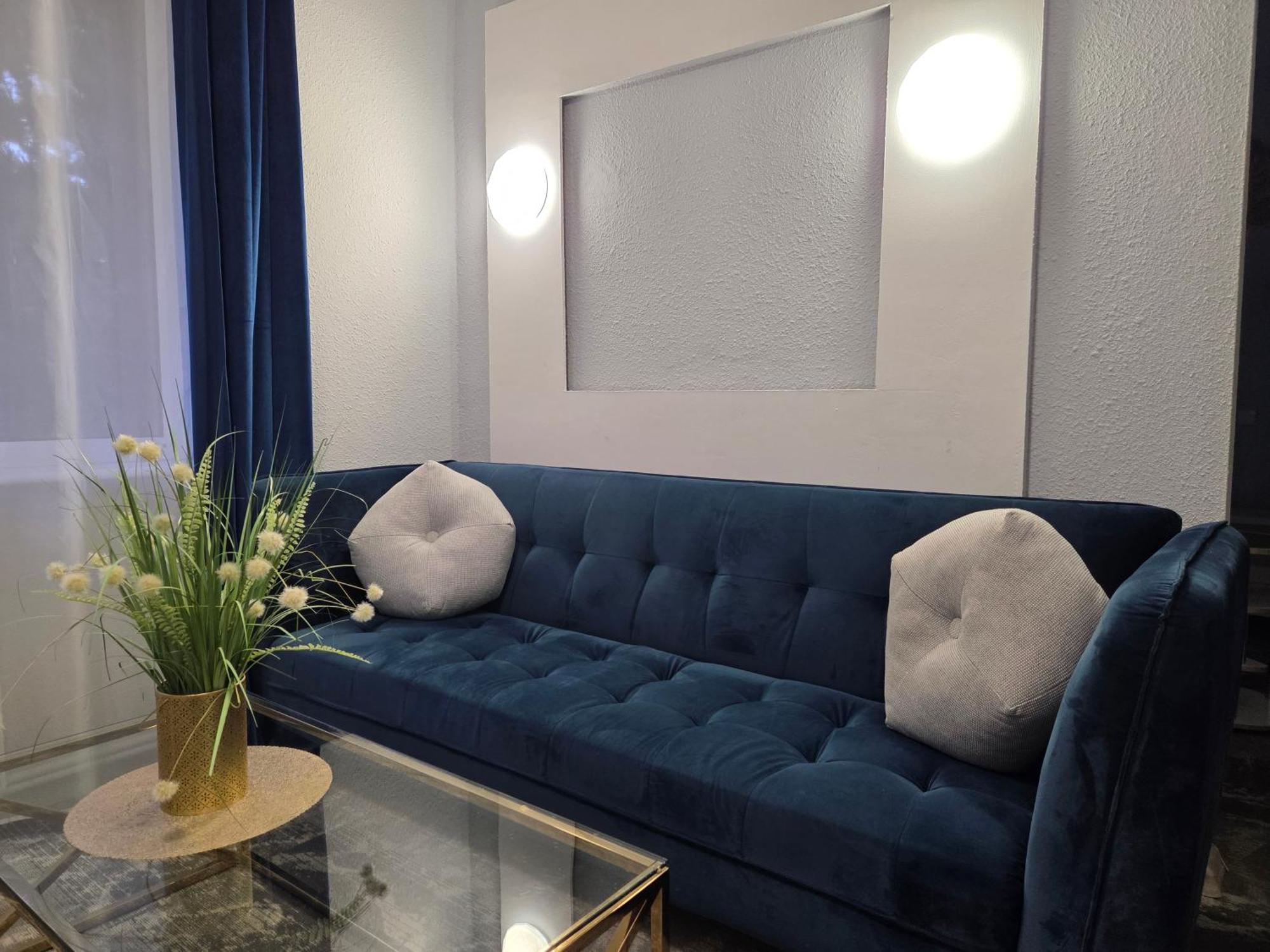 Double Room,1680582821:JPEG