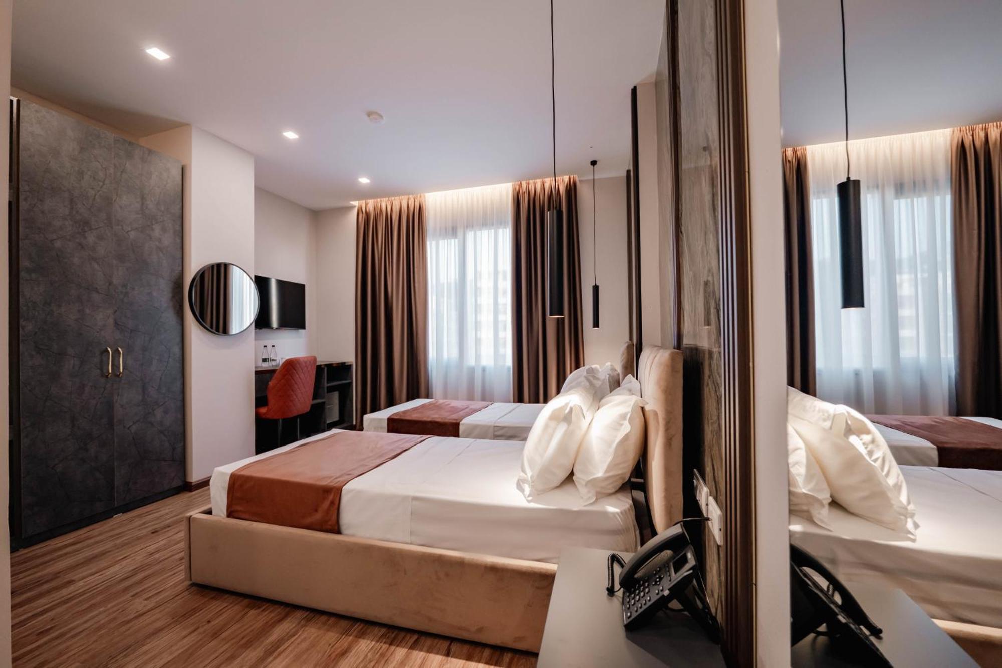 Deluxe Twin Room,1682503142:JPEG