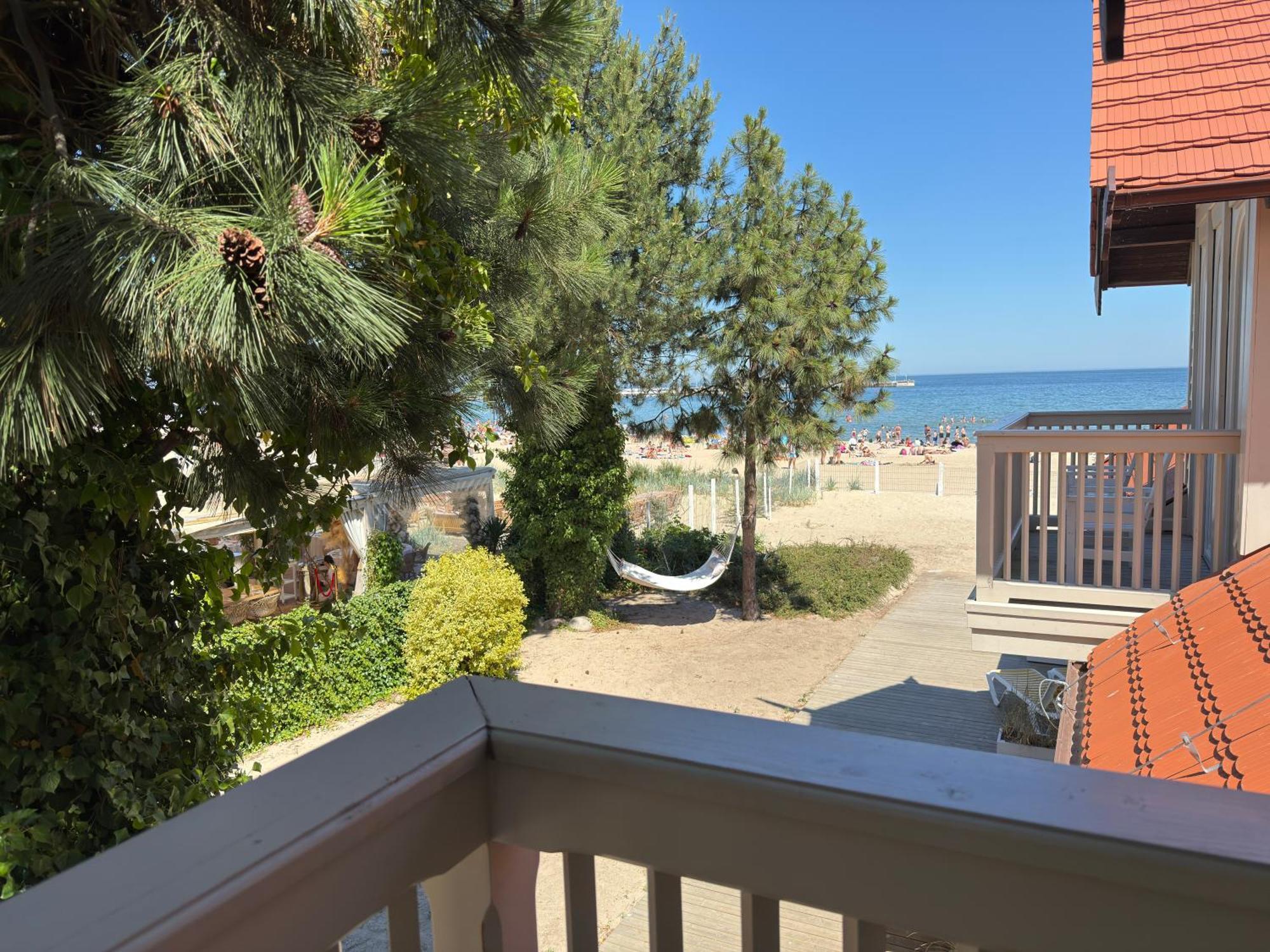 Suite,1703545934:JPEG