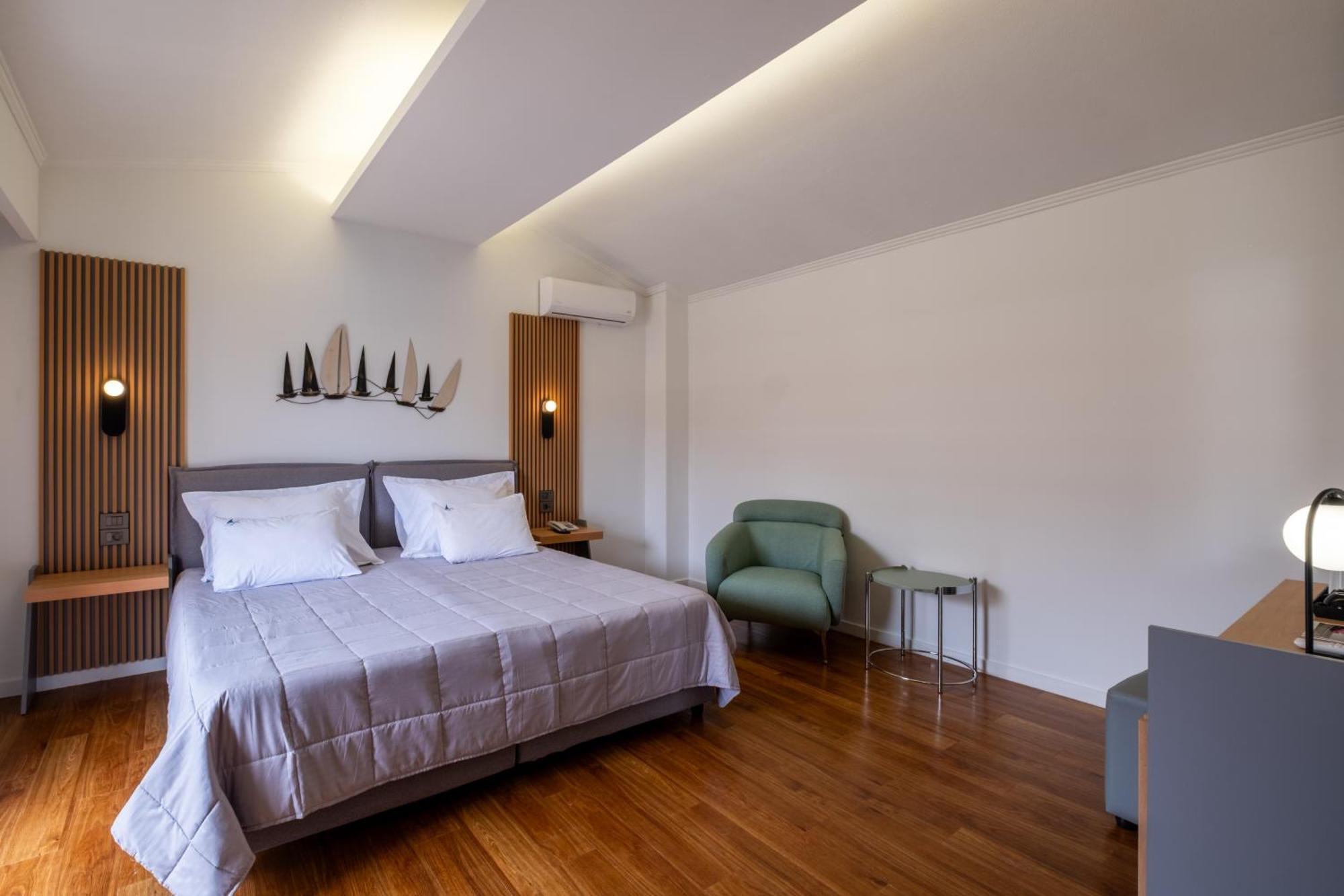 Deluxe Double or Twin Room Sea View