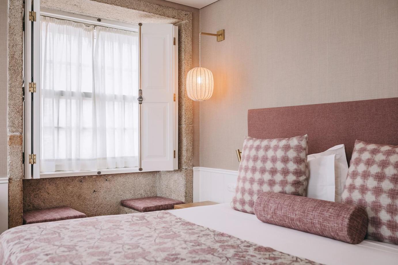 Deluxe Double or Twin Room River View Balcony